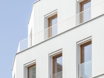 Mobile Architectural Office Stacks Six Timber Homes on a Paris Corner in Ten Days