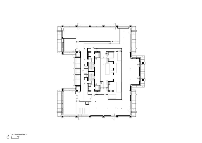 Floor plan showing central core with open floor area and perimeter columns with diagonal bracing