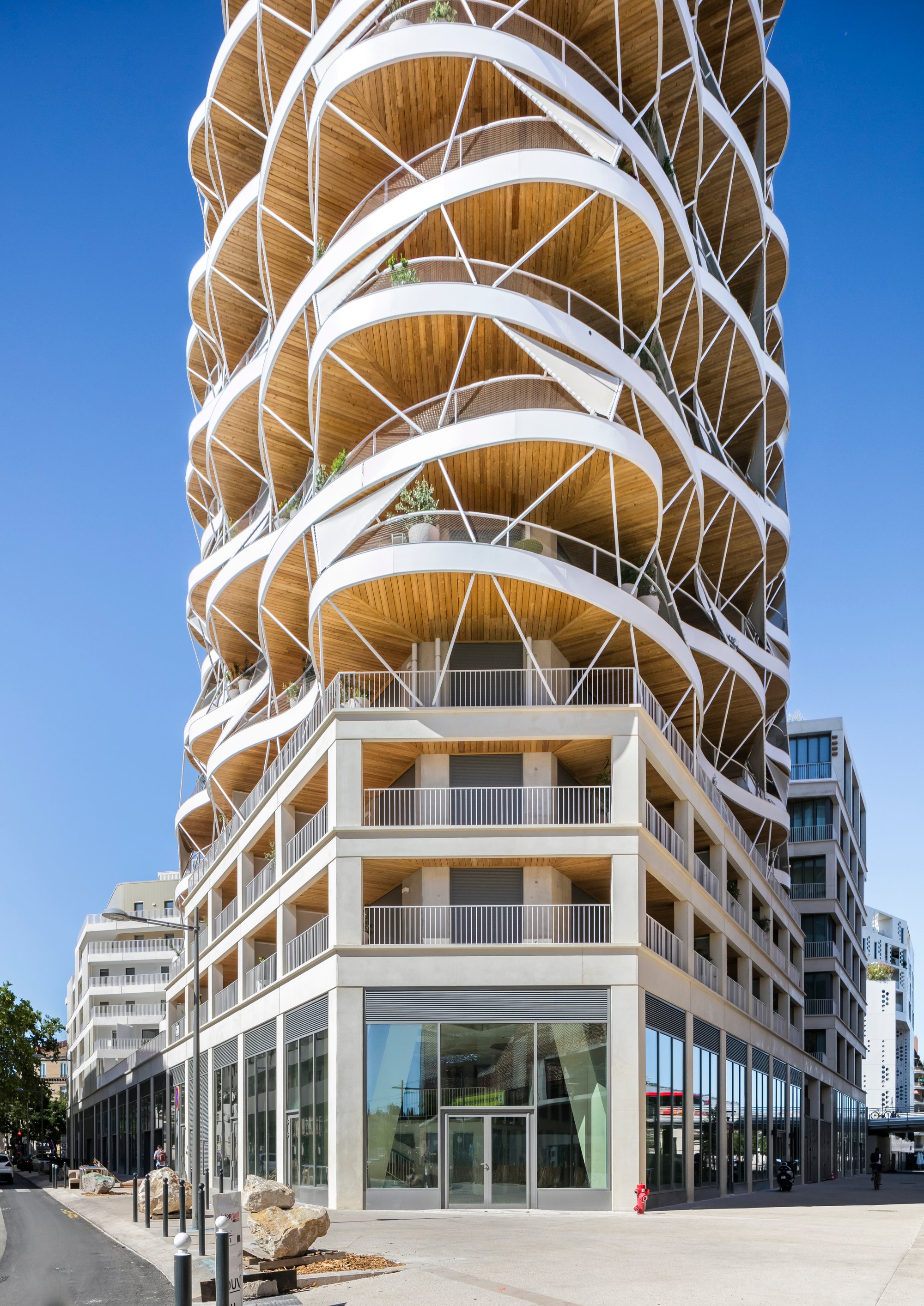 Brenac & Gonzalez Twist a 57-Meter Tower into Montpellier's Former Rail Yards