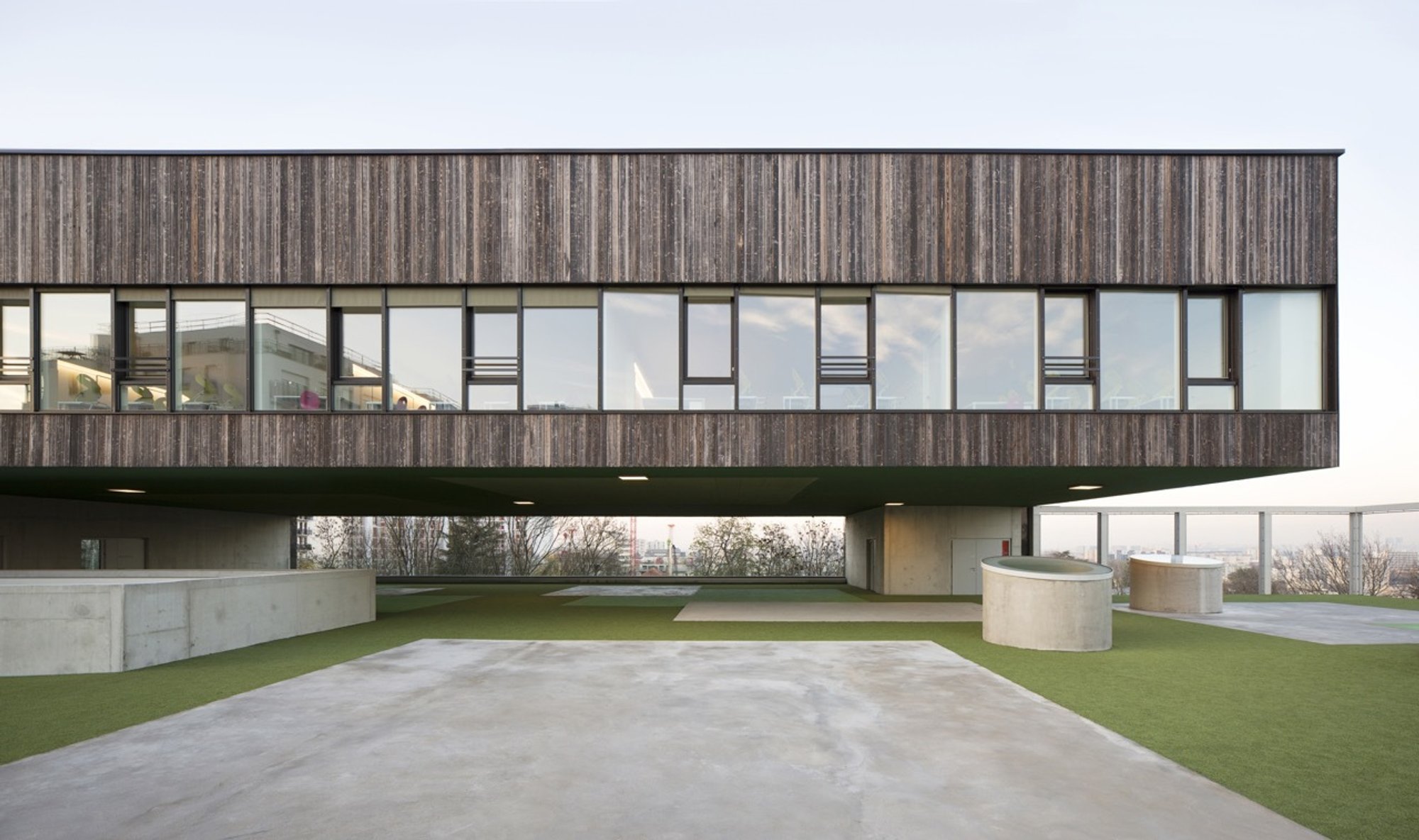 Dominique Coulon Stacks a School in Joyful Chaos on a Villejuif Reservoir Site