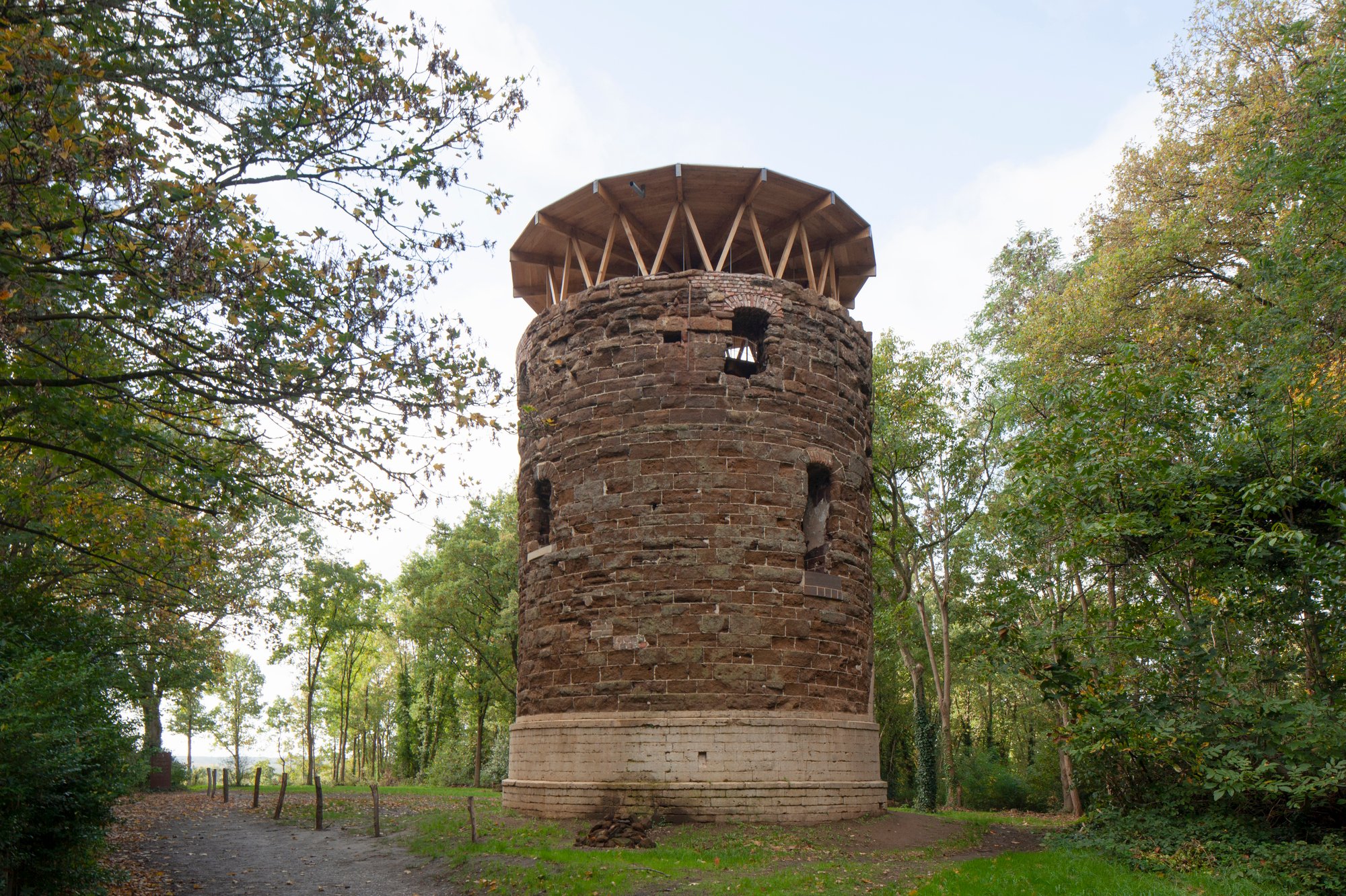 ALT architectuur Threads a Double Helix Staircase Through 16th-Century Mill Ruins in Flanders