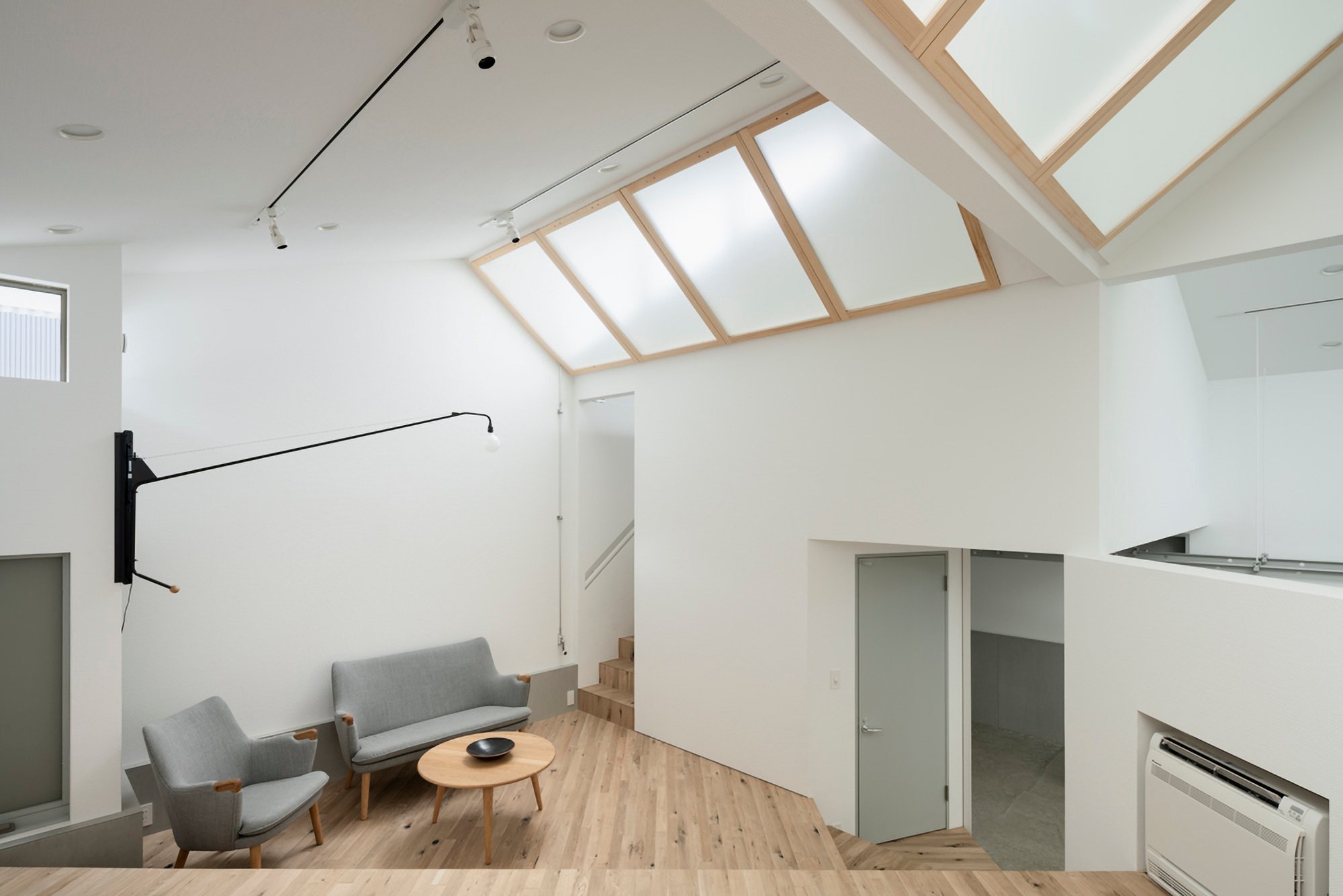 Micelle Rotates a Fukuoka House 22.5 Degrees to Turn a Dark Hillside into a Light-Filled Ceramics Studio