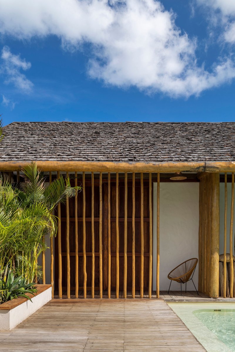 Tadu Arquitetura Transforms a Jericoacoara Nightlife Landmark into a 33-Room Coastal Hotel