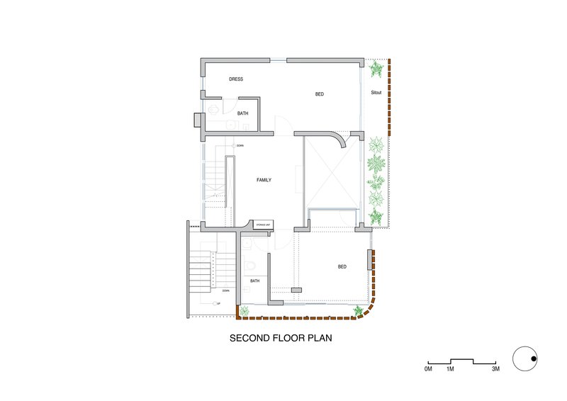 Second floor plan drawing showing bedroom and family room with curved balcony