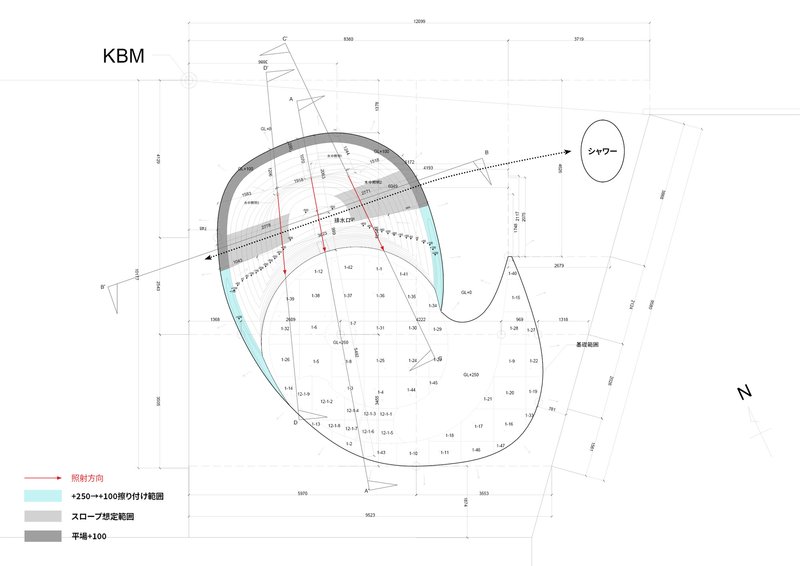 Site plan drawing with color-coded elevation zones and dimensional annotations showing a curved building footprint