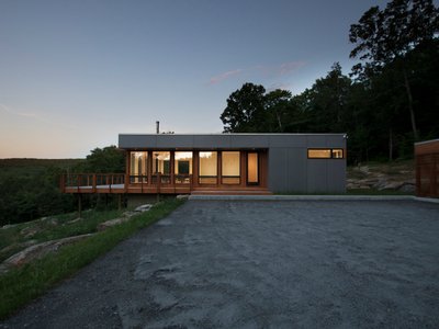 Resolution: 4 Architecture Assembles a Prefab Weekend House on a Connecticut Hilltop