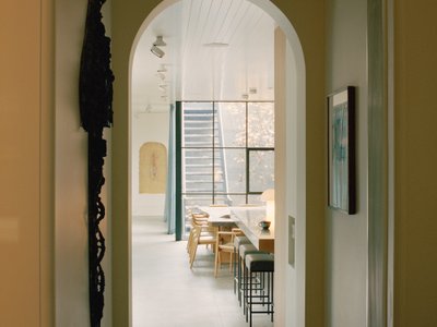 B.E Architecture Builds a Modern Renaissance Home Behind a Victorian Facade in Albert Park