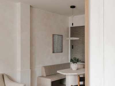 De la Villa Studio Lines a Barcelona Apartment with Timber, Steel, and Stone on Avinguda Diagonal