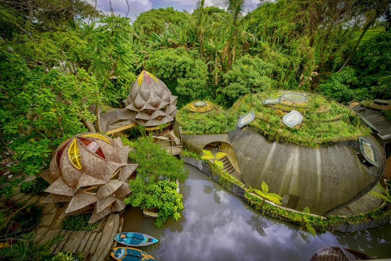 Inspiral Architecture Builds What May Be Southeast Asia's Largest Rammed Earth Resort in Bali