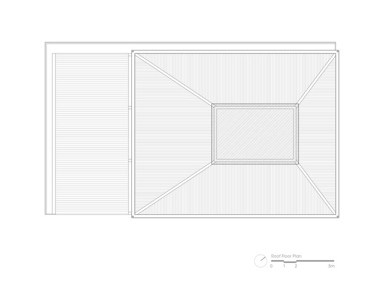 Roof plan drawing showing a hipped roof with central courtyard and diagonal slope lines