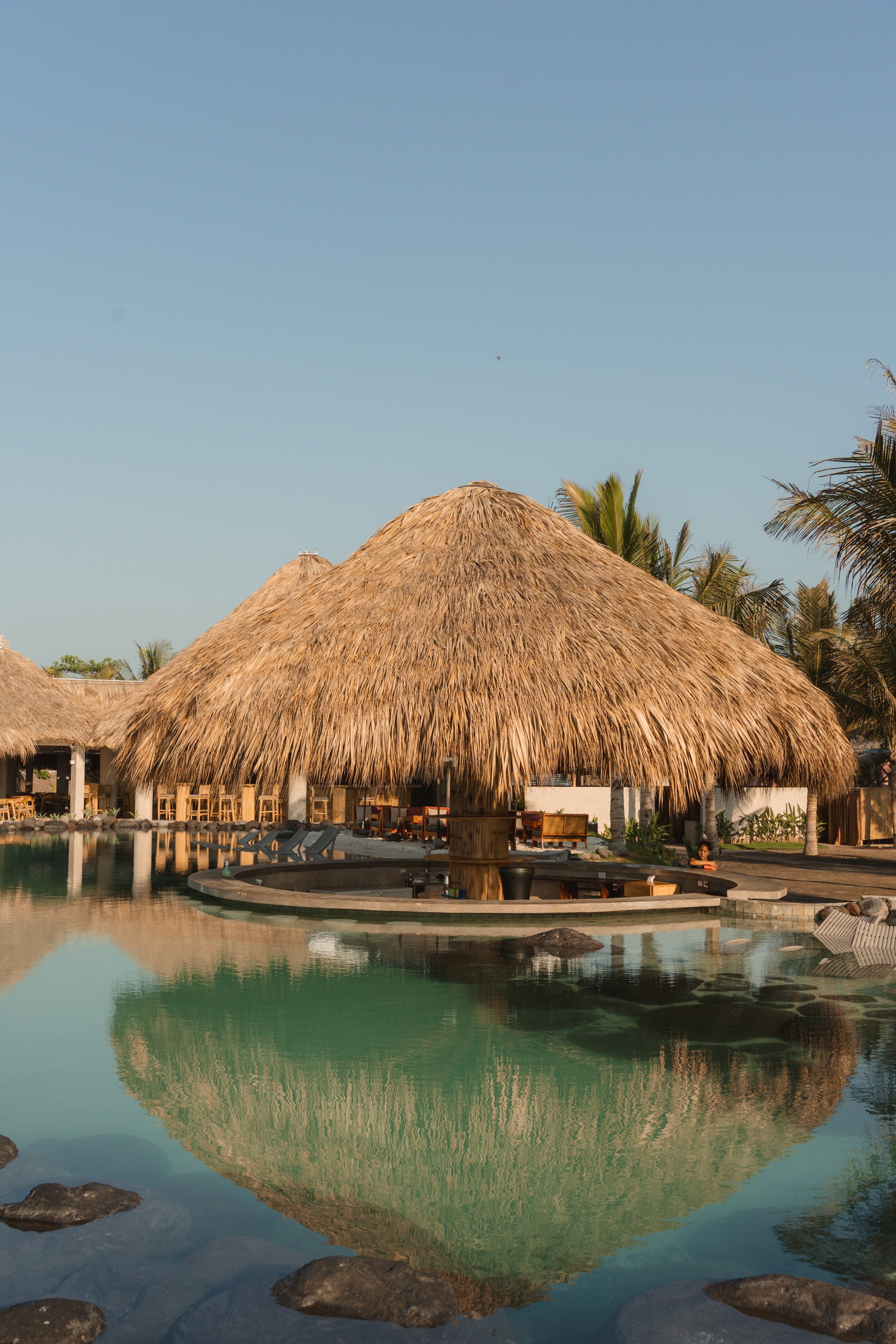 Gris and Septiembre Arquitectura Build Guatemala's First Beach Club from Sand, Thatch, and Arches