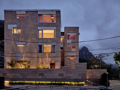 Various Associates Builds a 30-Person Family Home from Herbal Bricks in a Chinese Mountain Village