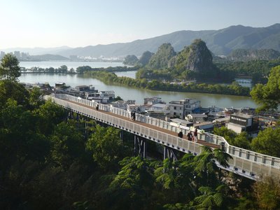 VCD Lab Threads a 1,310-Metre Steel Walkway Through the Canopy of a Zhaoqing Mountain
