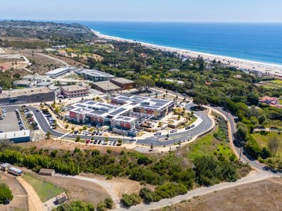 KoningEizenberg and NAC Architecture Build a Net-Zero Hillside Laboratory Above Malibu's Coast