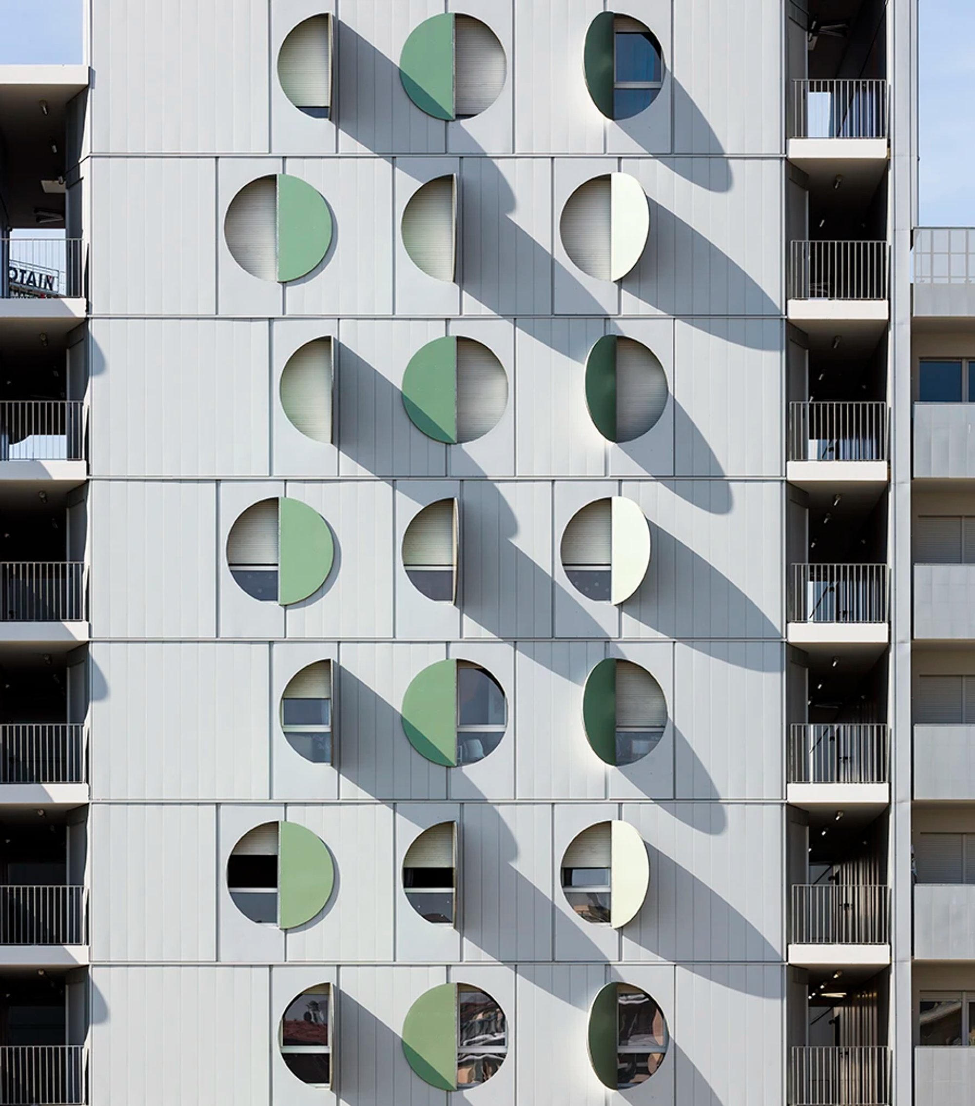 Cartoucherie housing block by Manuelle Gautrand in Toulouse, France