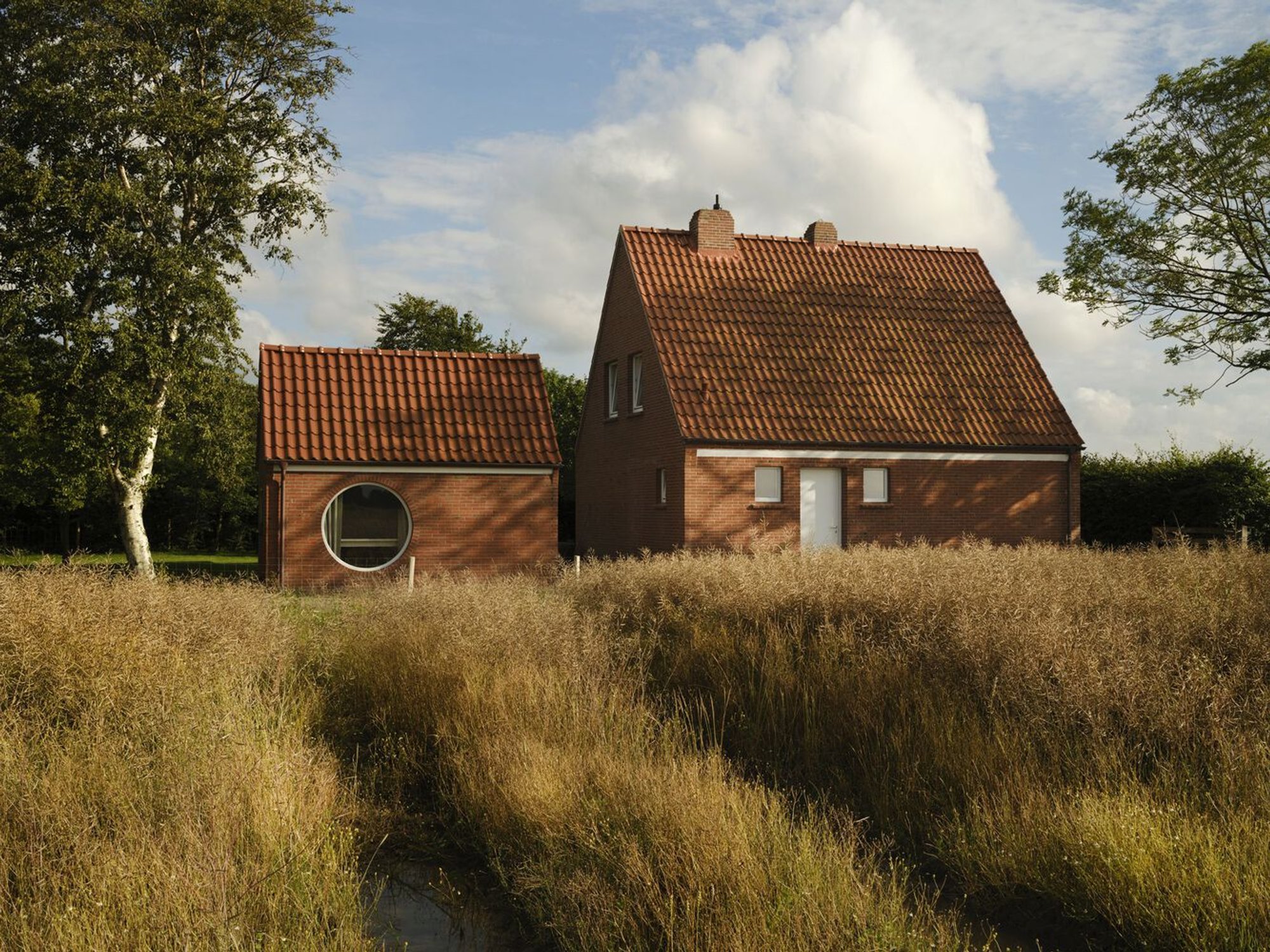 Farmworker’s House by Nidus: A Thoughtful Restoration of East Frisian Heritage