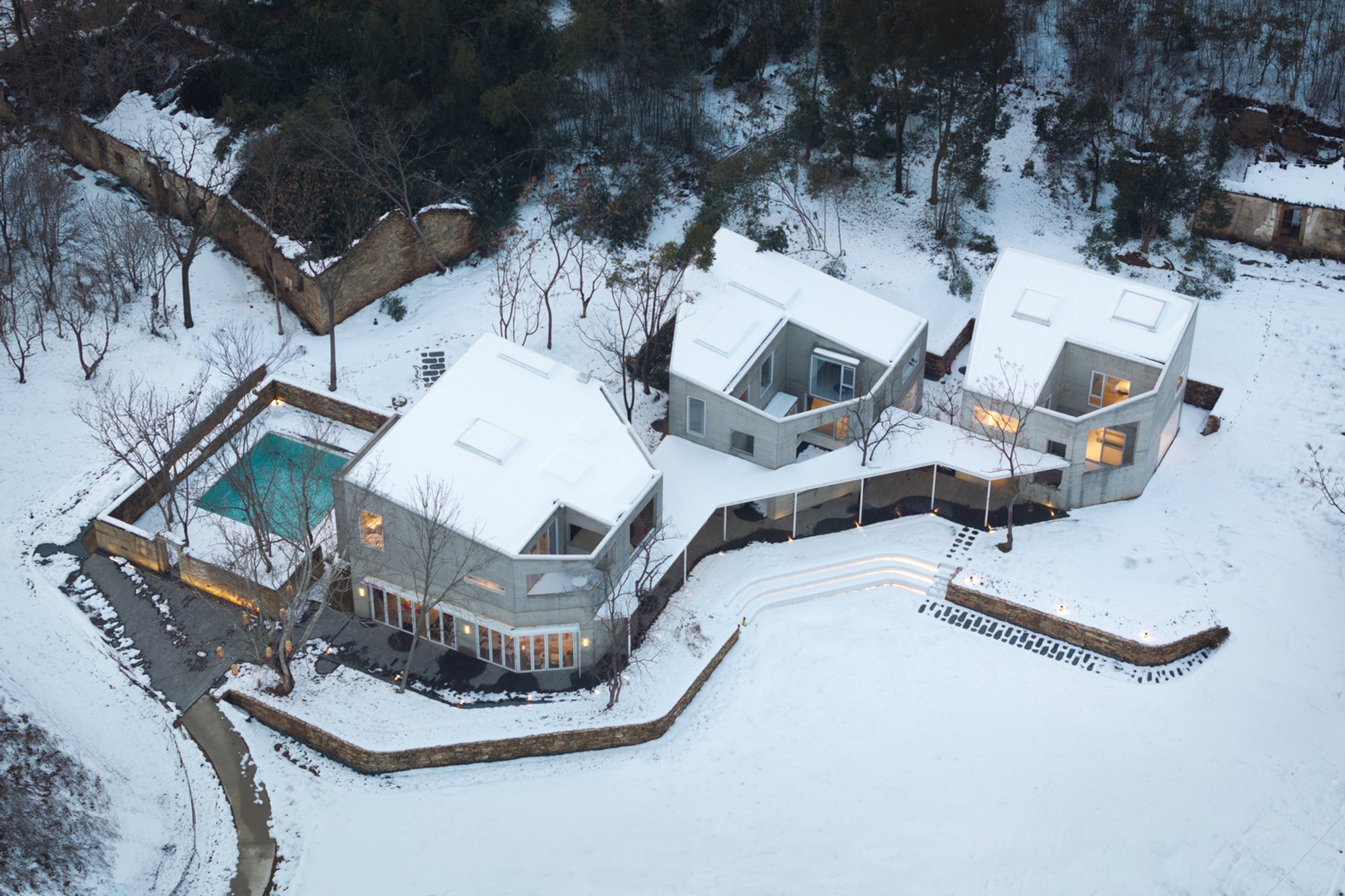 Mulan Warm Village Persimmon House by UAO Design: A Contemporary Homestay Rooted in Landscape and Tradition