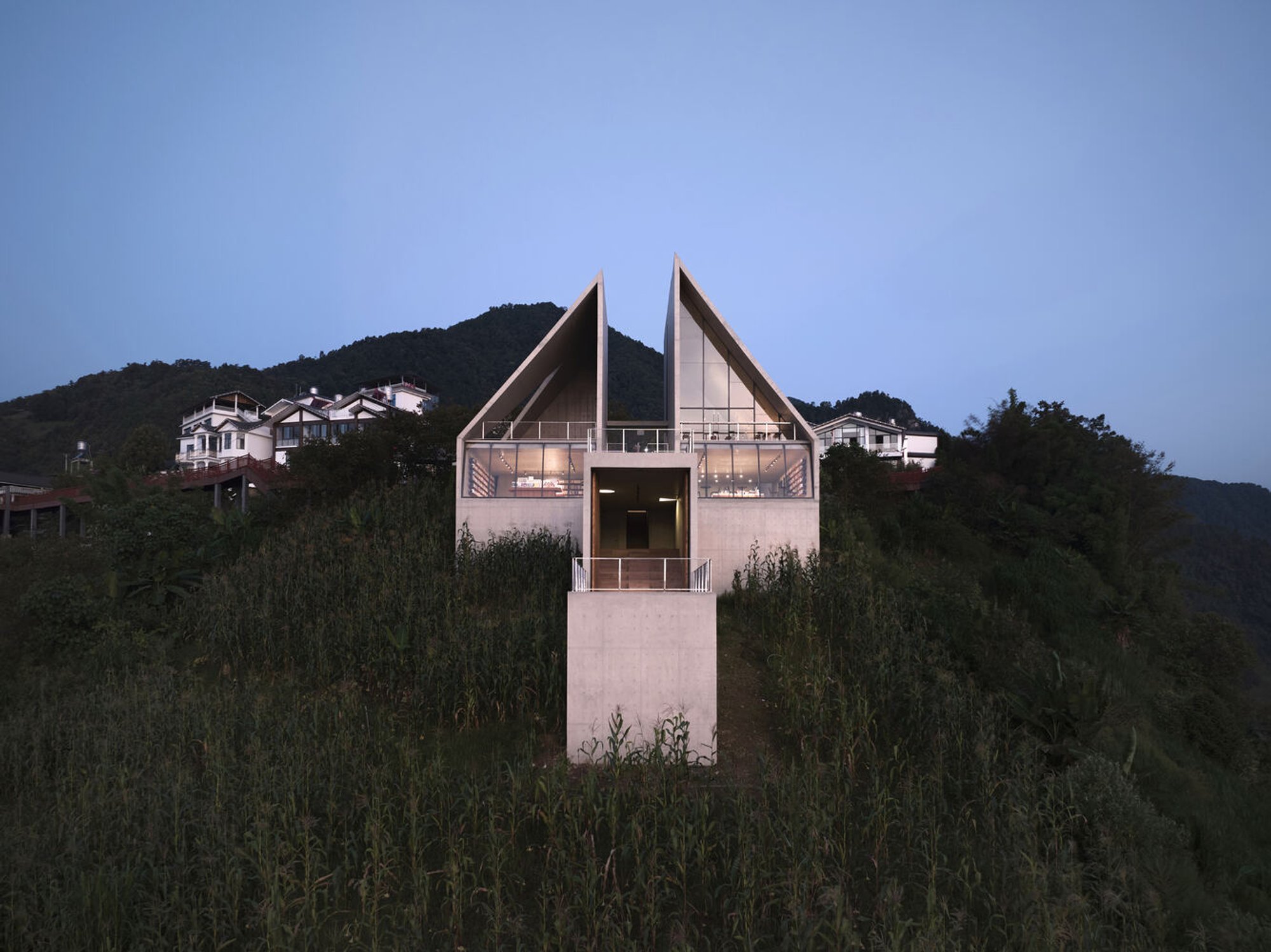 Nujiang Grand Canyon Bookstore: A Landmark of Culture and Architecture in Yunnan