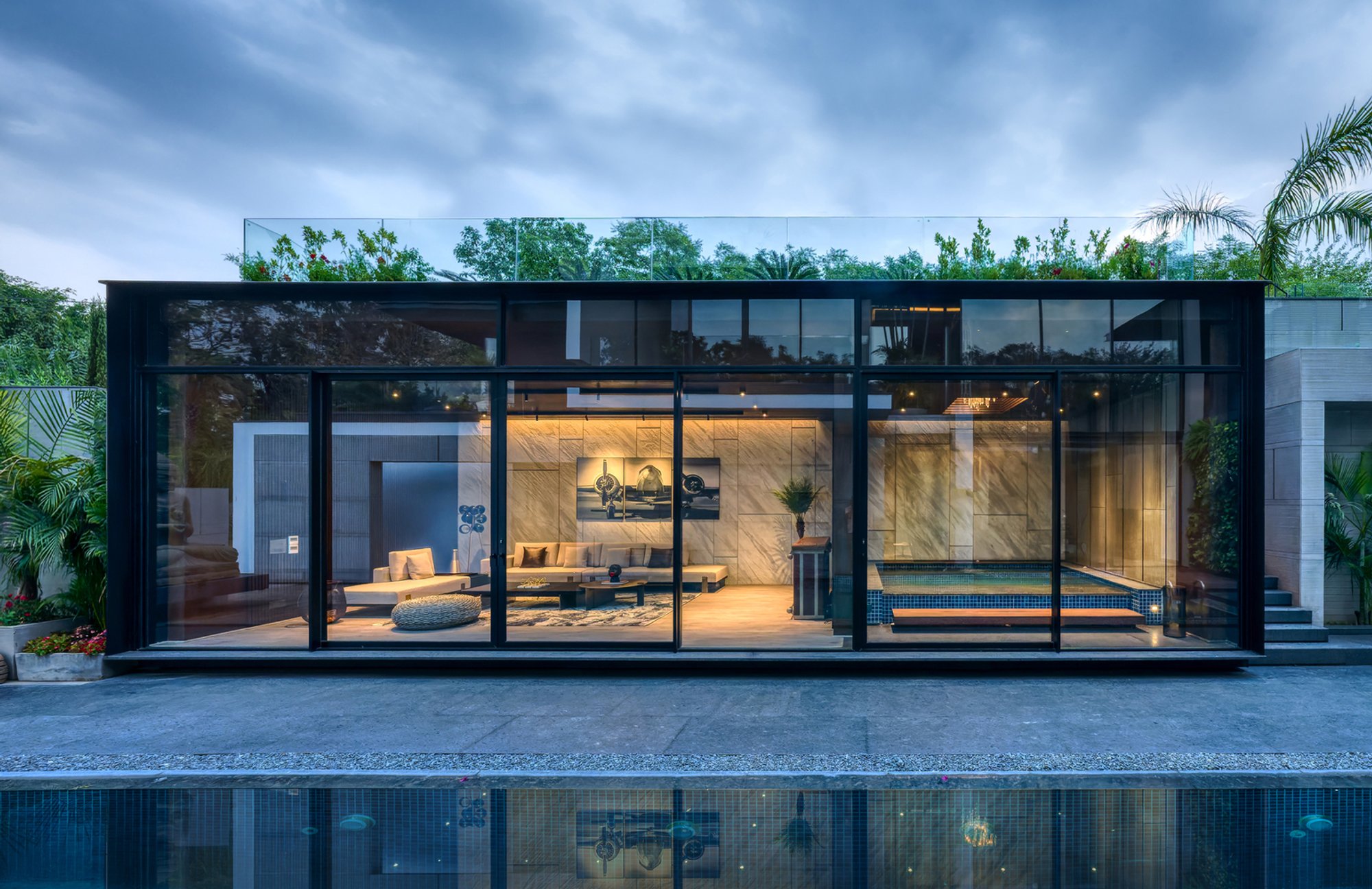 Pool House by DADA Partners: A Seamless Blend of Architecture and Landscape in New Delhi