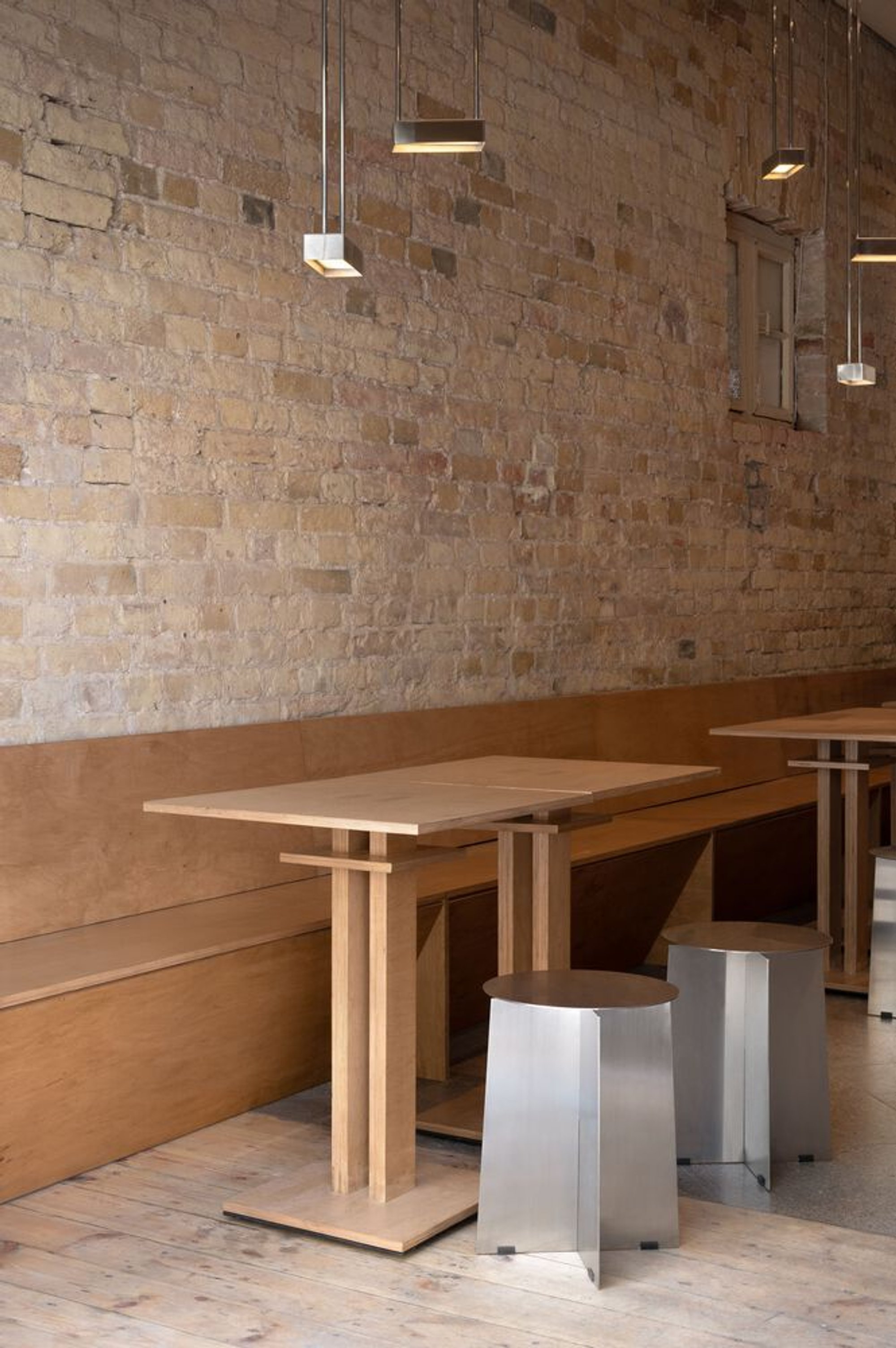 Kitsunya Bistro by Nastia Mirzoyan: Modern Asian-Inspired Hospitality Design in Kyiv