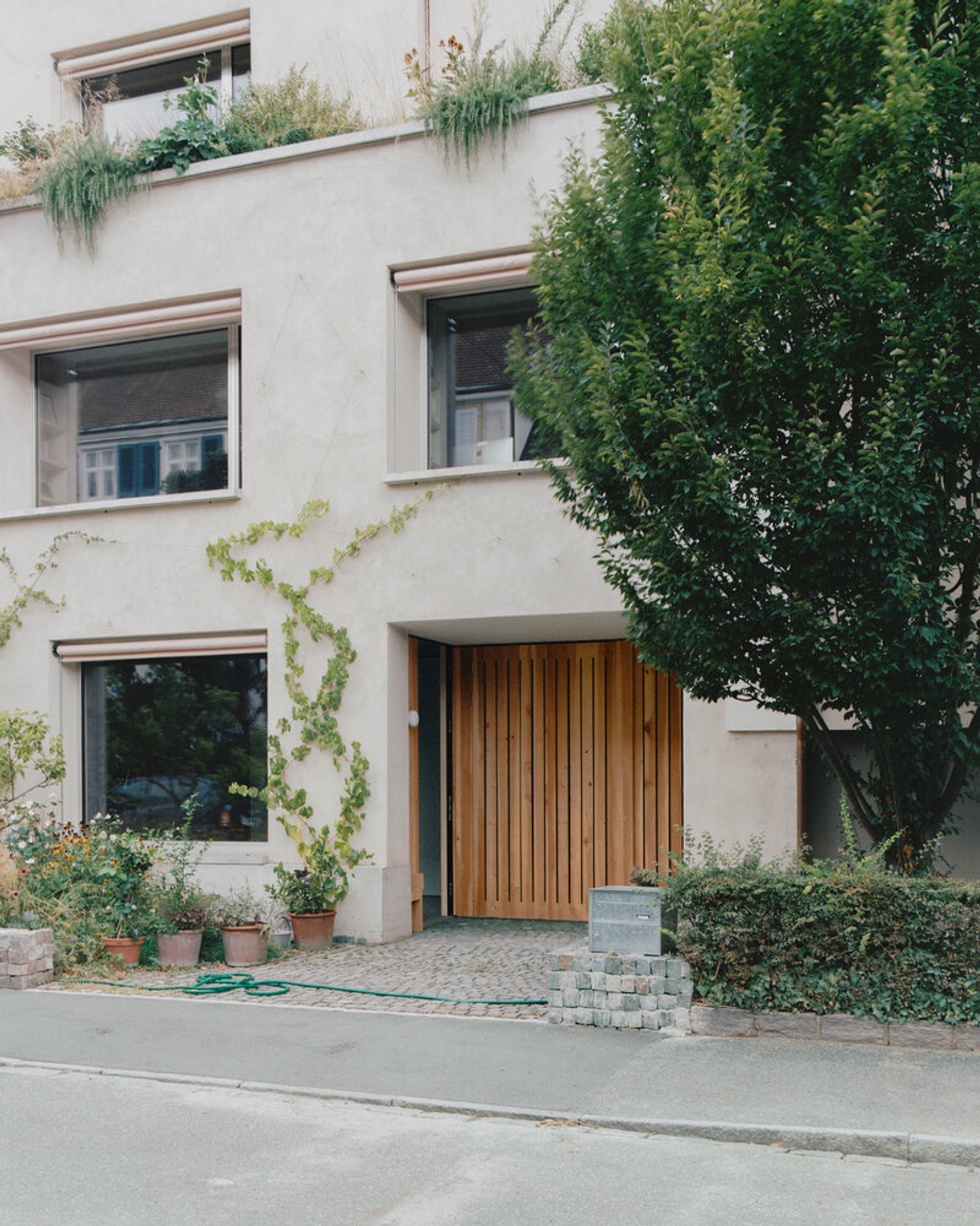Atelierhaus Luftmattstrasse by Brandenberger Kloter – A Compact Residential Atelier Reimagined in Basel