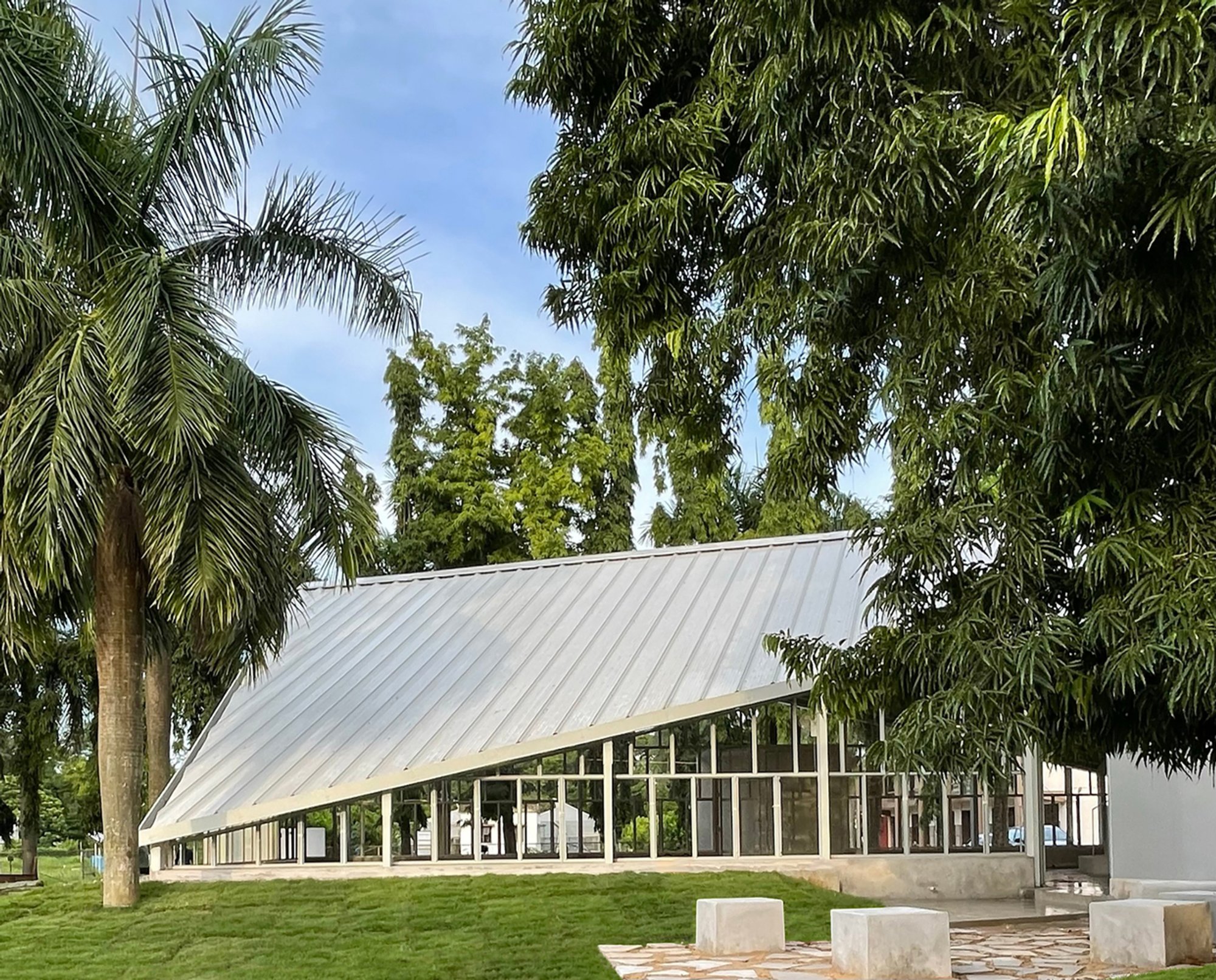 A.C. Pandya Student Activity Center by Abin Design Studio: A Tribute to Education and Innovation