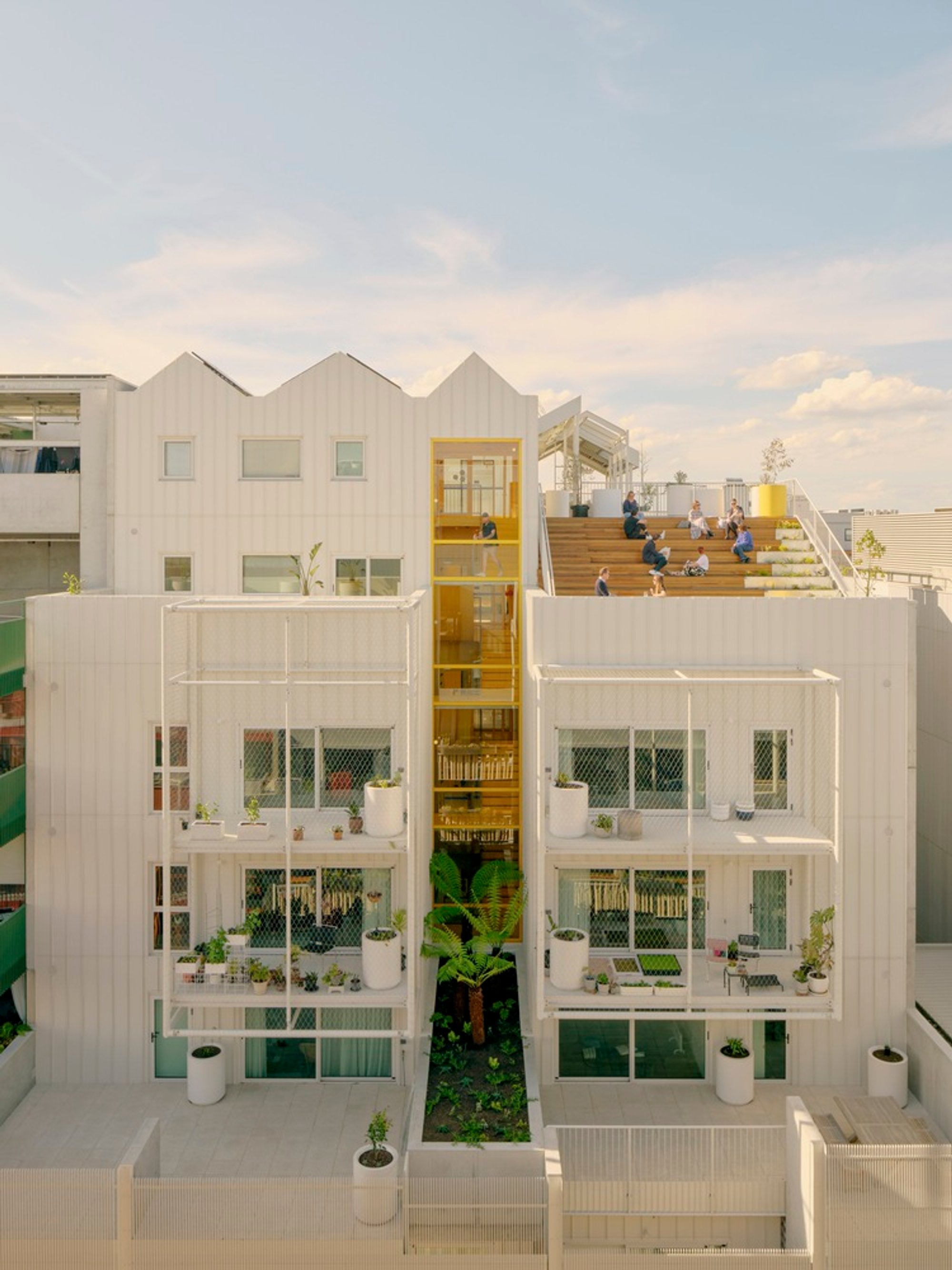 ParkLife Apartment Building: A Sustainable Urban Oasis by Austin Maynard Architects
