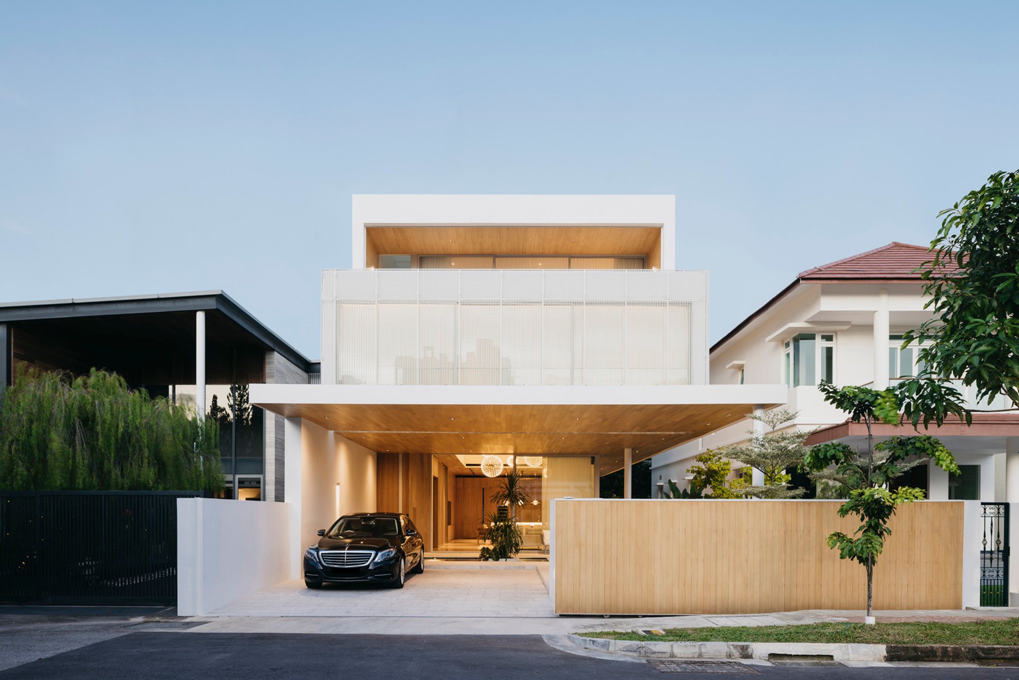 Screen House by Ming Architects: A Contemporary Family Home in Singapore
