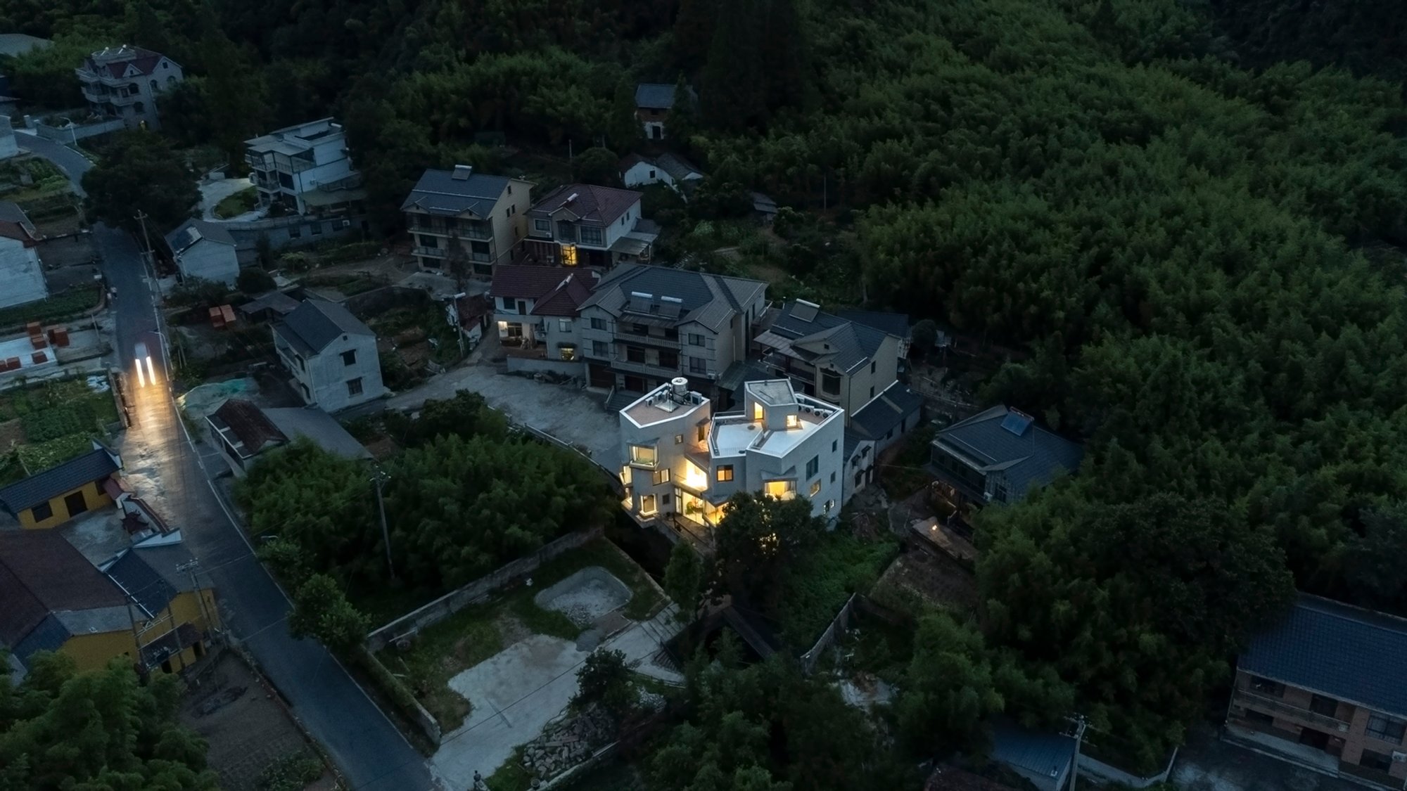 Zheng House by FAR WORKSHOP: Reimagining Rural Living in Moganshan, China