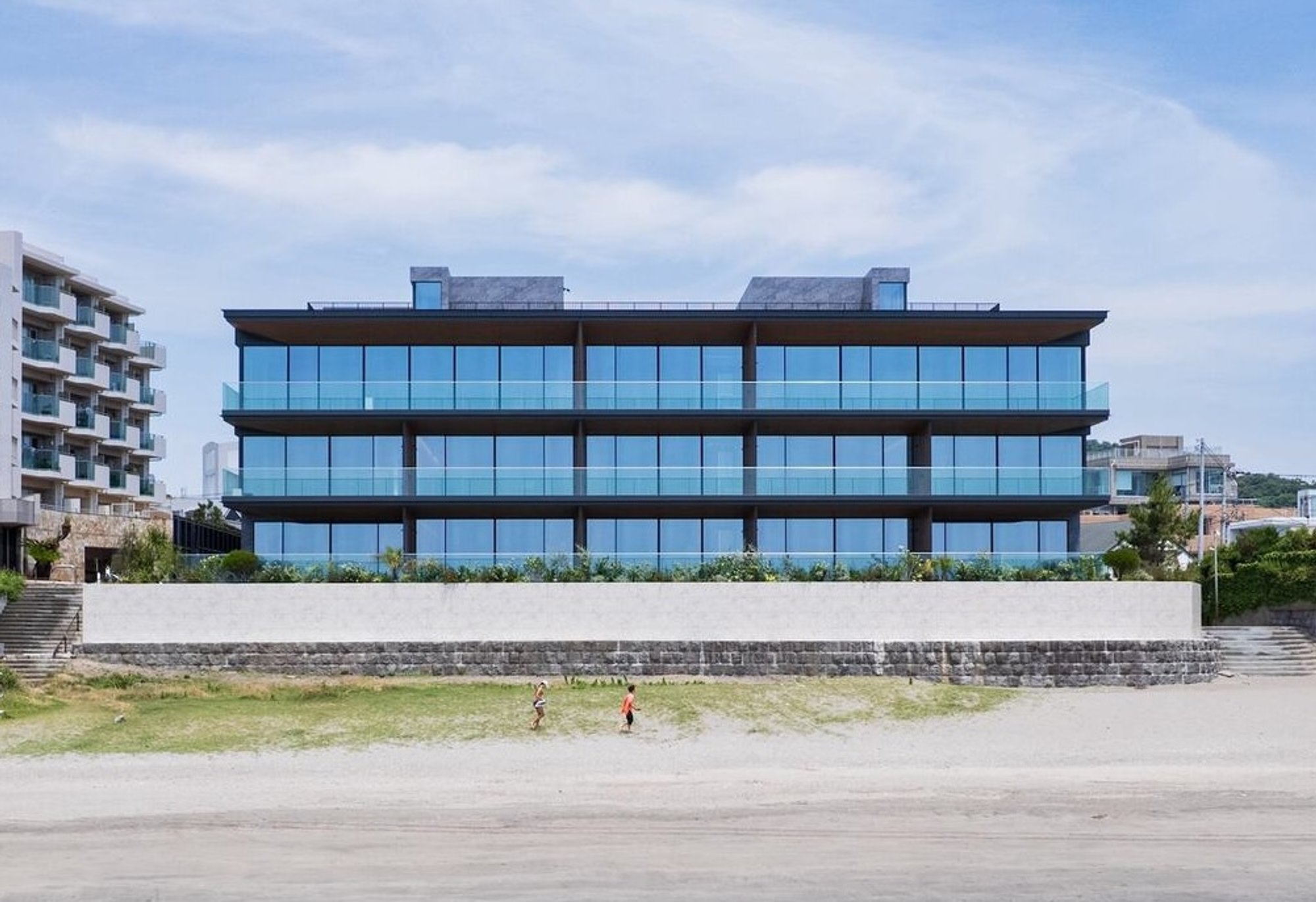 Diamas Hayama By APOLLO Architects & Associates – Luxury Coastal Residences in Hayama, Japan