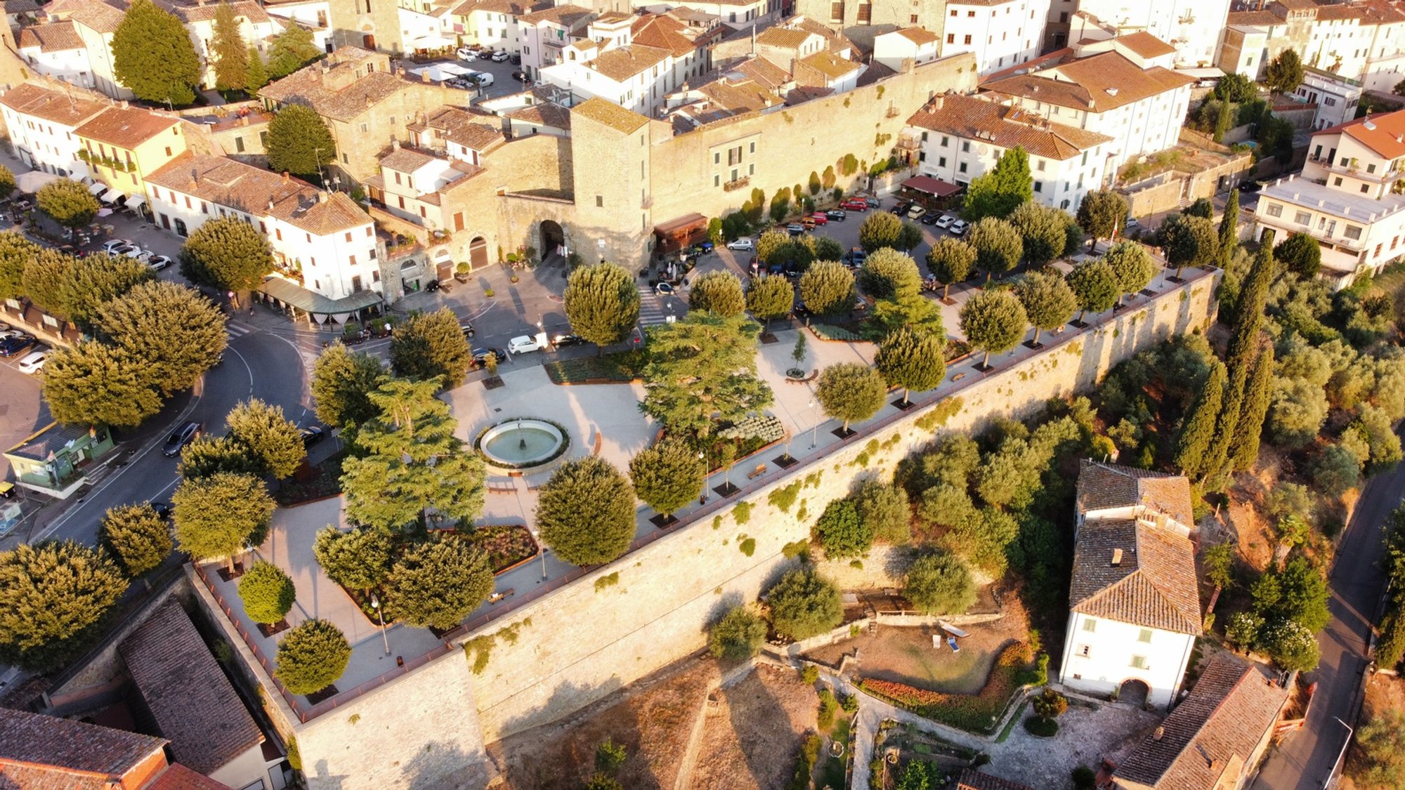 Piazza Matteotti Public Gardens Revitalization by Pool Landscape