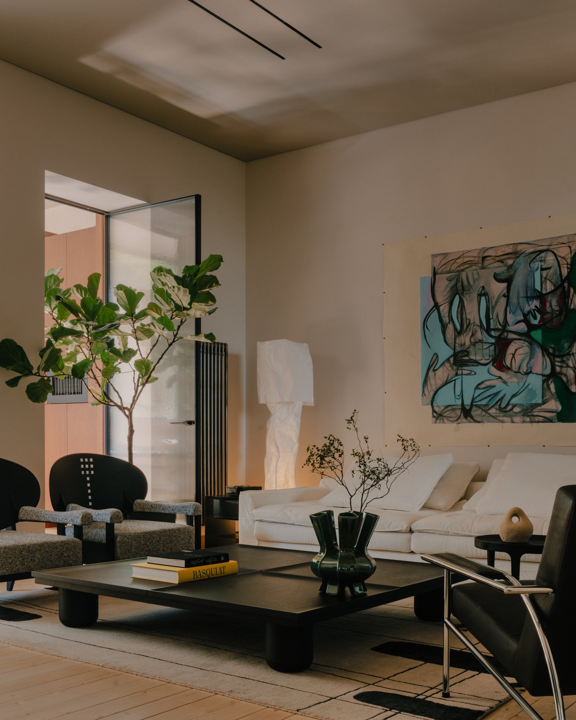 Apartment in the Center of Tbilisi: A Personalized Contemporary Home by Numero Design Studio