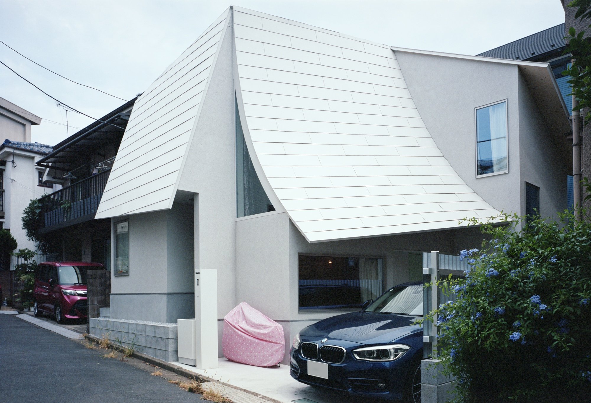 Tent Cabin in Omori By HUNE ARCHITECTS