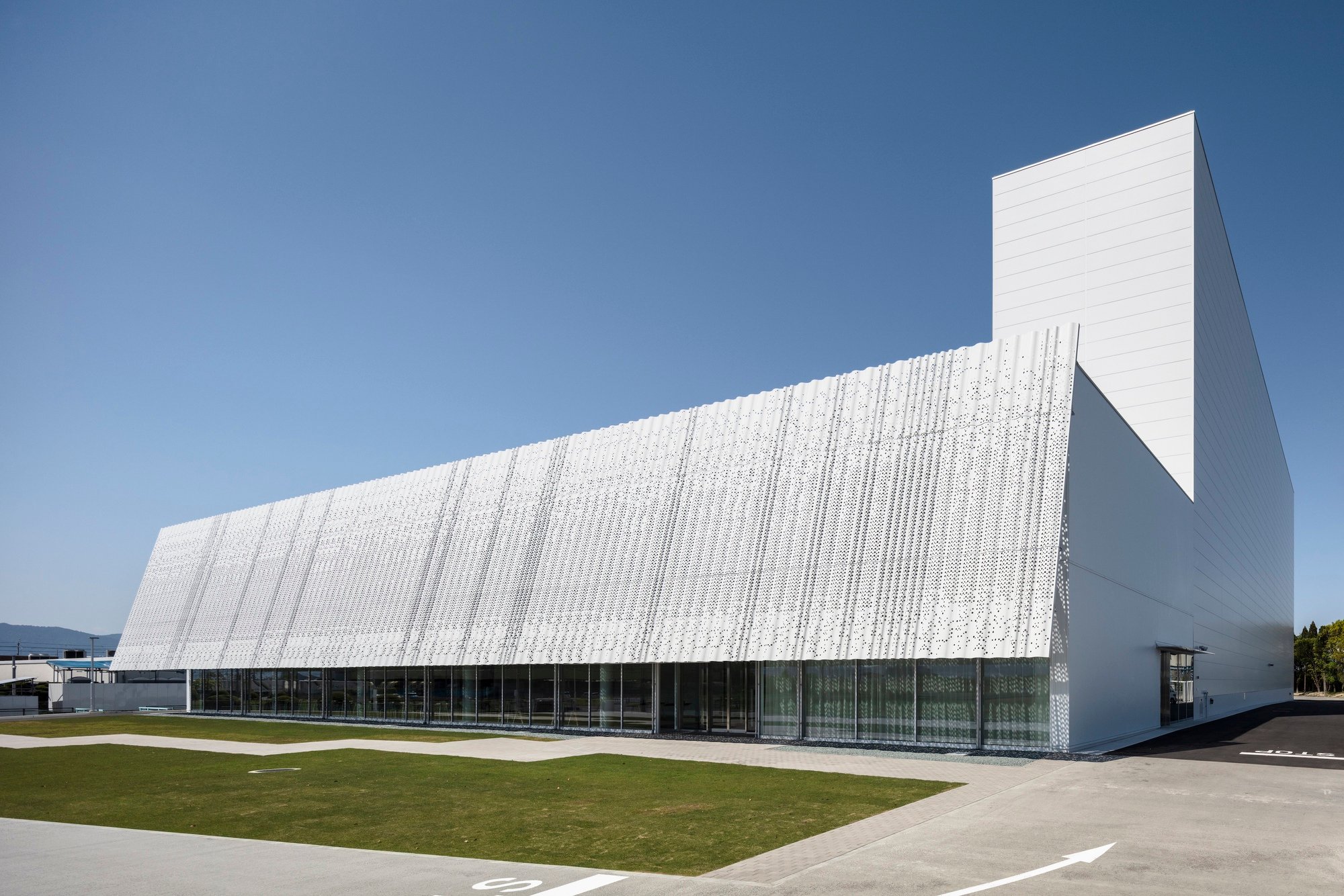 Nakano Seiyaku Kusatsu Factory By TAISEI DESIGN Planners Architects & Engineers | Kusatsu, Japan
