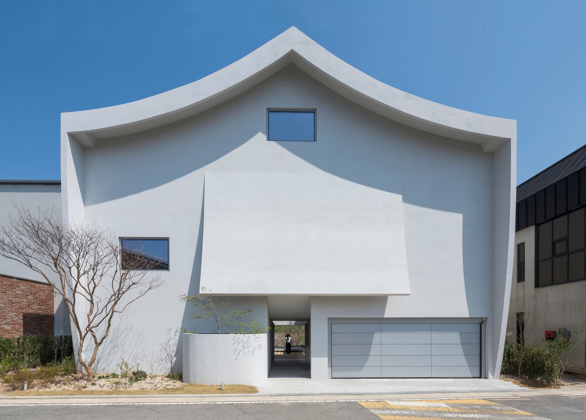 HO-UN House By IROJE KHM Architects