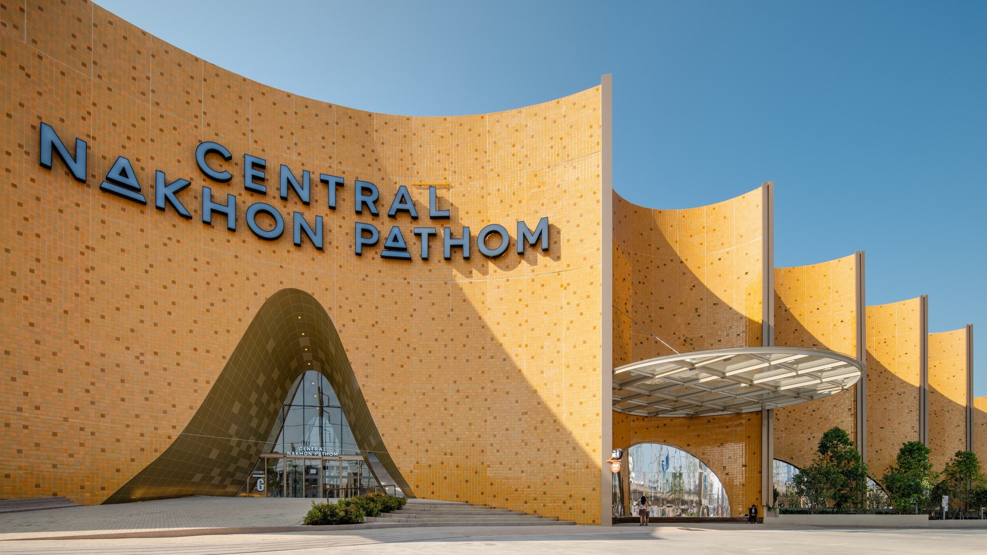 Central Nakhon Pathom By Stu/D/O Architects