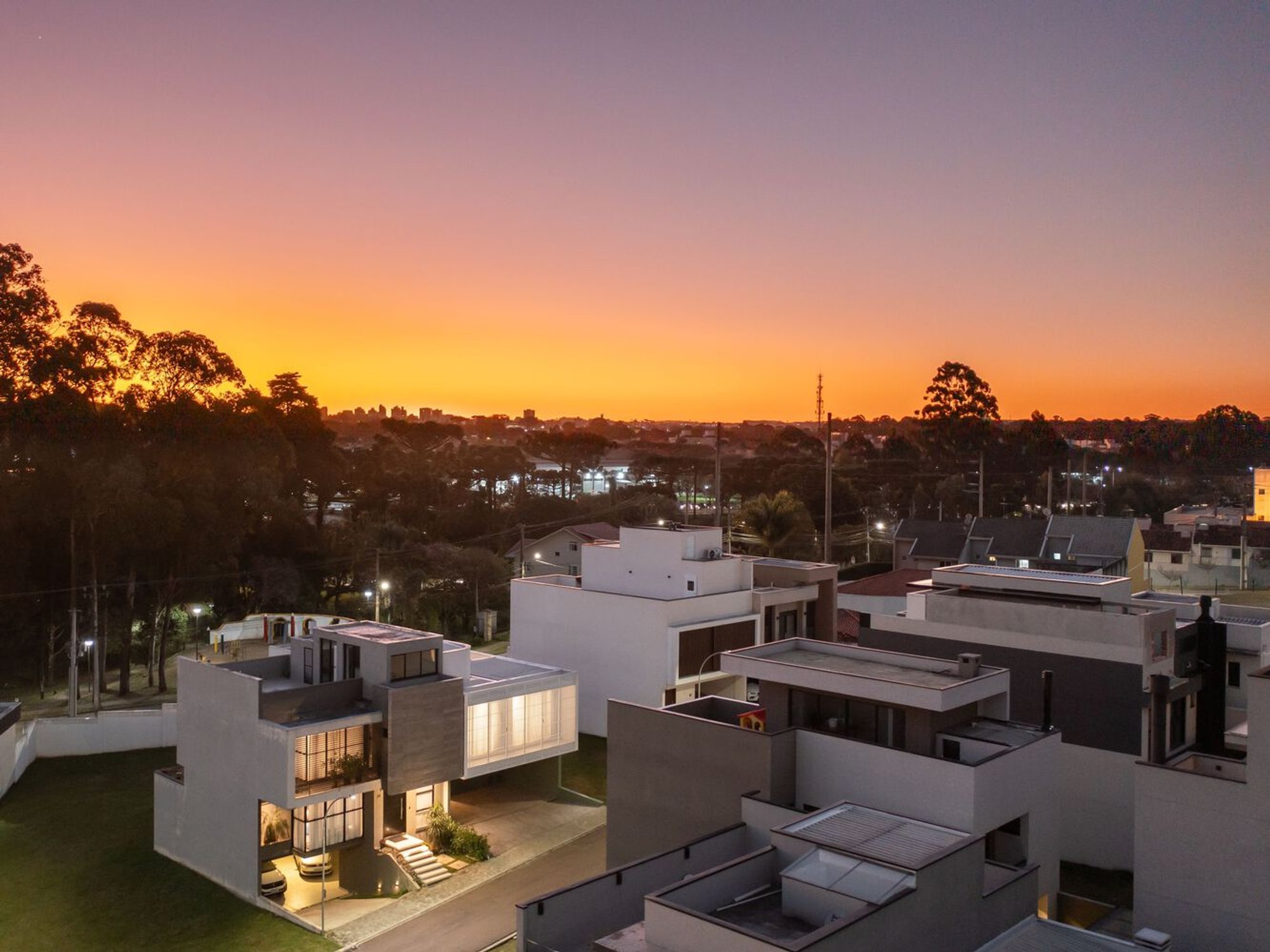 Bosque House by Nommo Arquitetos and BOSCARDIN CORSI: A Minimalist Forest-Facing Residence in Curitiba