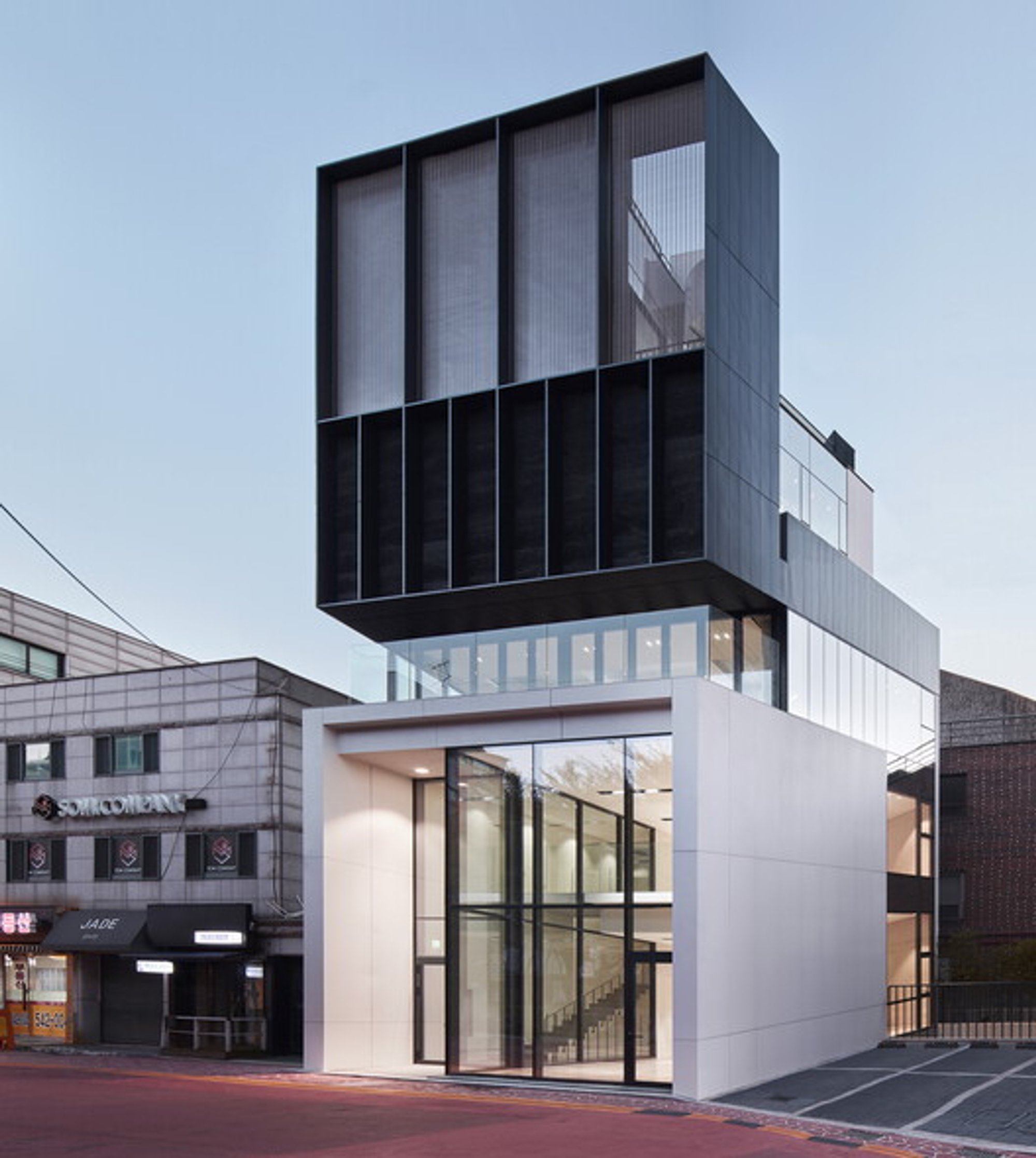 Triplet Code Sinsa Neighborhood Facility by L’EAU design