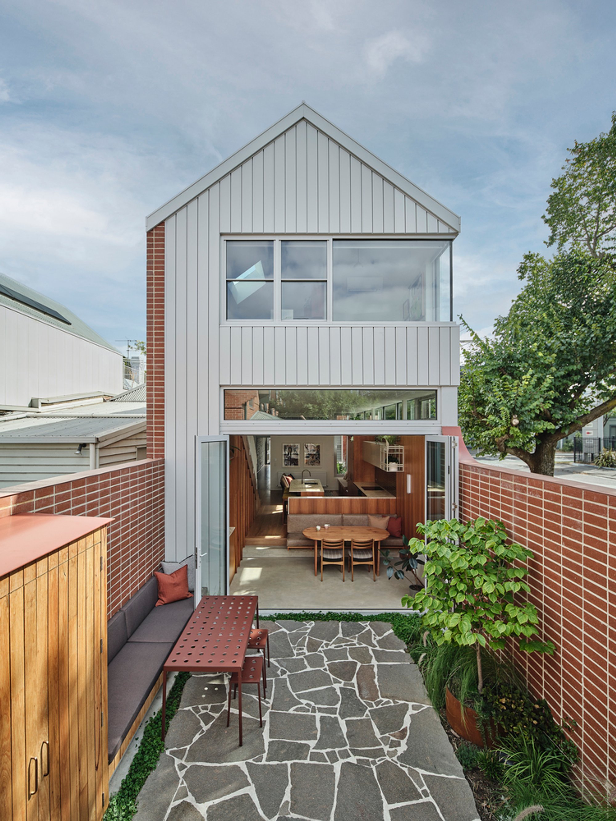 House Northroy: Contemporary Victorian Terrace by True Story and Lloyd Hartley Architects