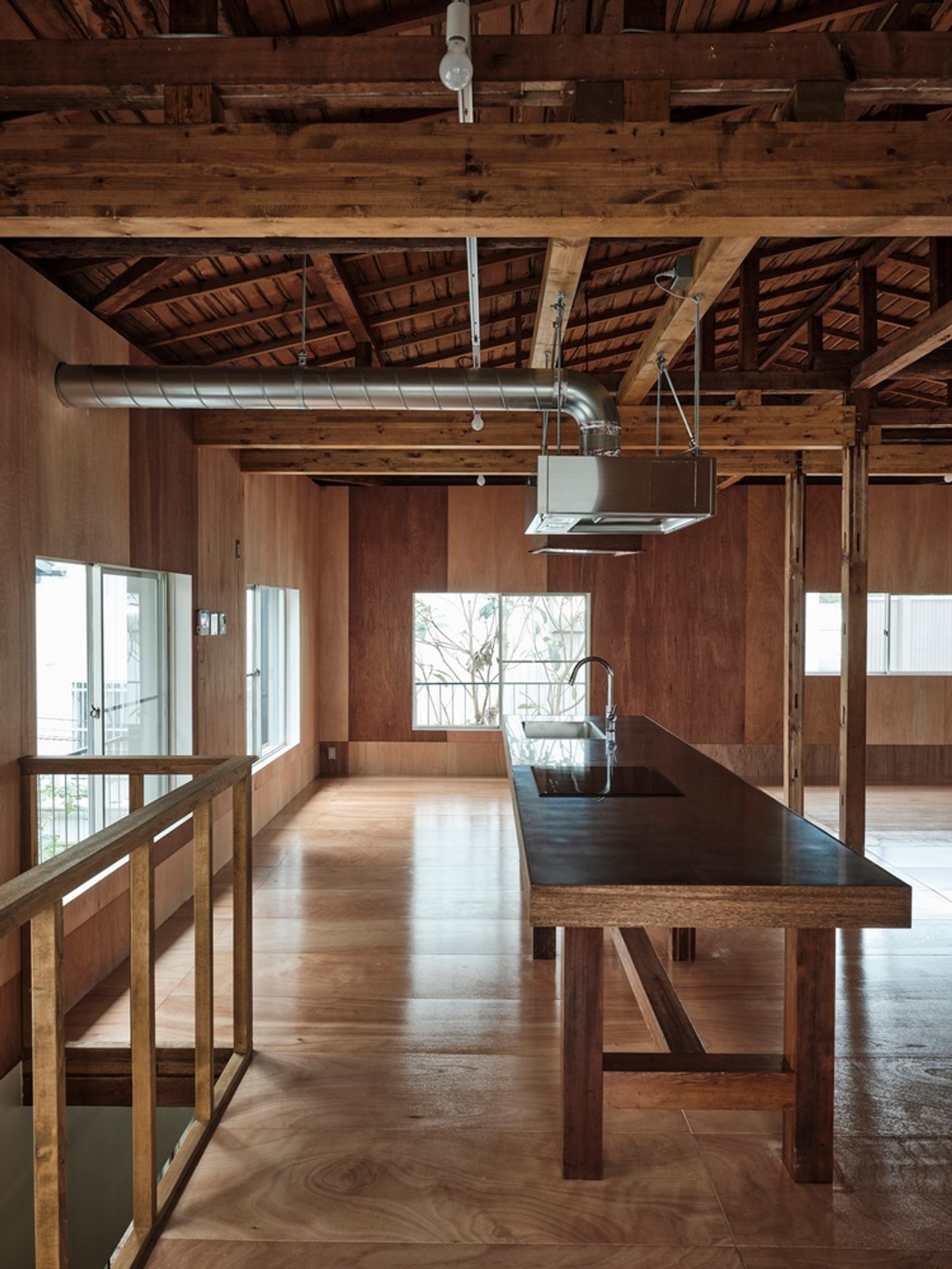 Commercial Space in Minato by ROOVICE – Adaptive Reuse and Modern Renovation in Tokyo