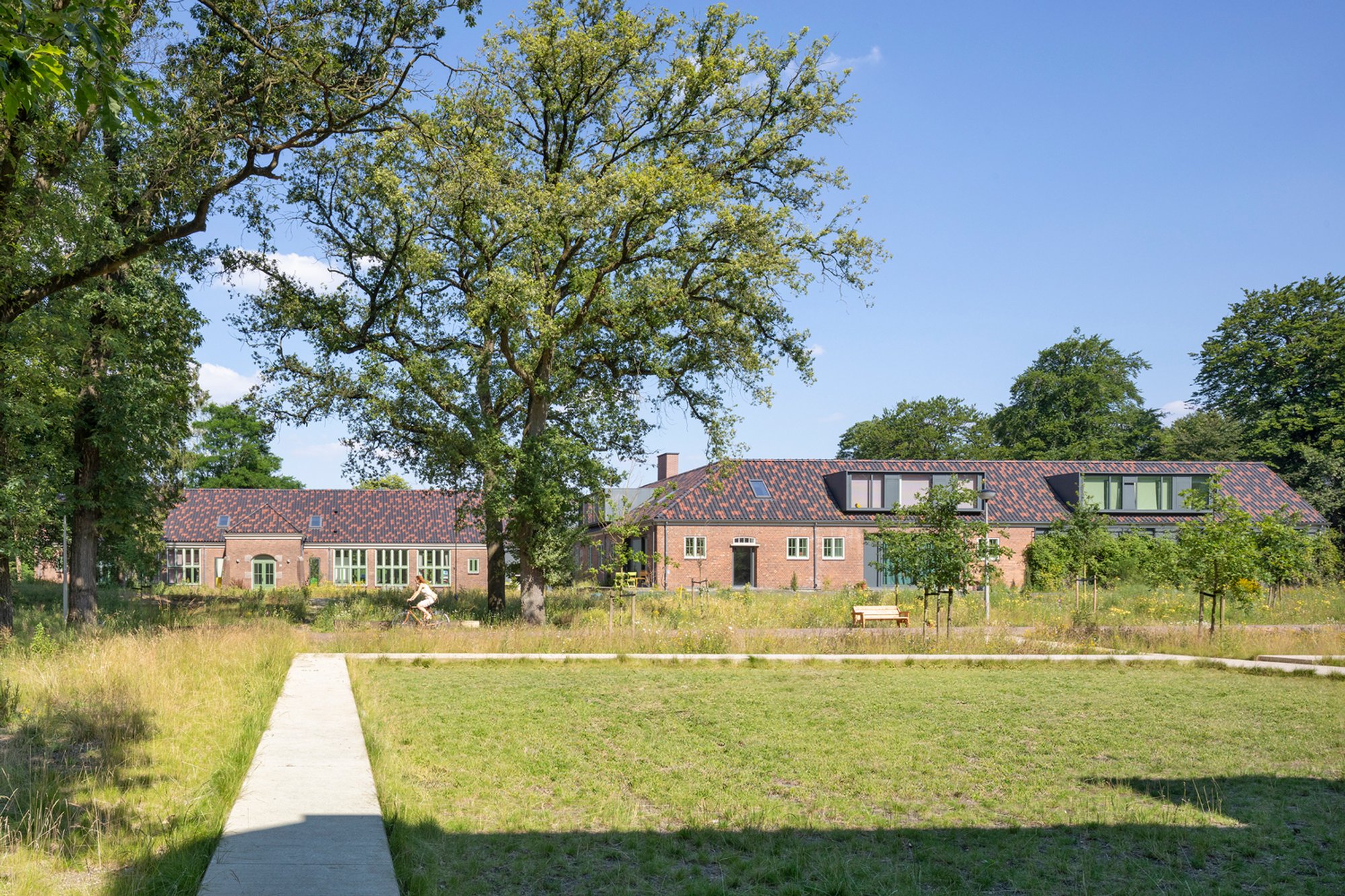 Buitenplaats Koningsweg by MVRDV: Harmonizing History, Nature, and Modern Housing