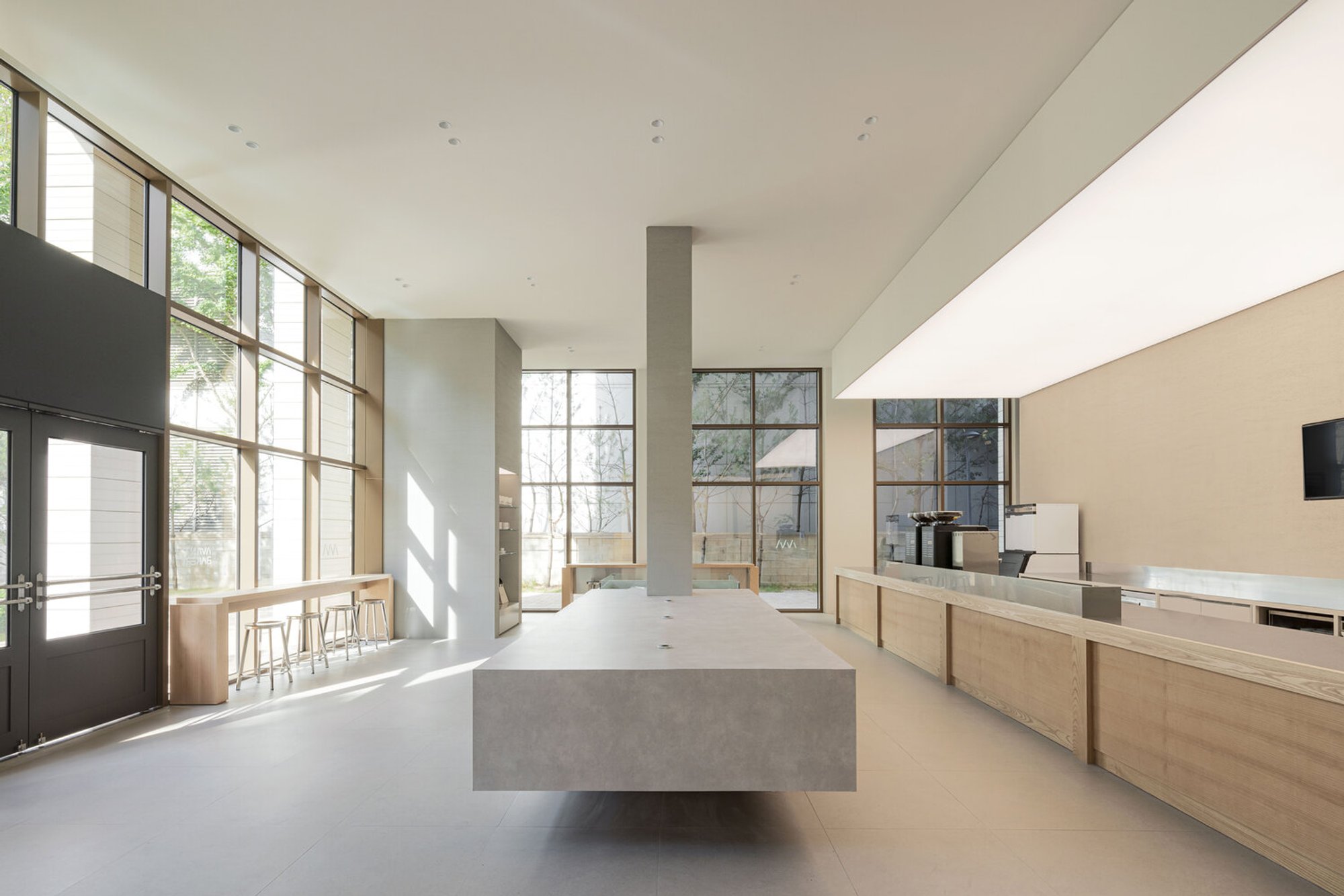 Avant Bakery by oftn studio: A Contemporary Café Interior Blending French Tradition and Urban Calm