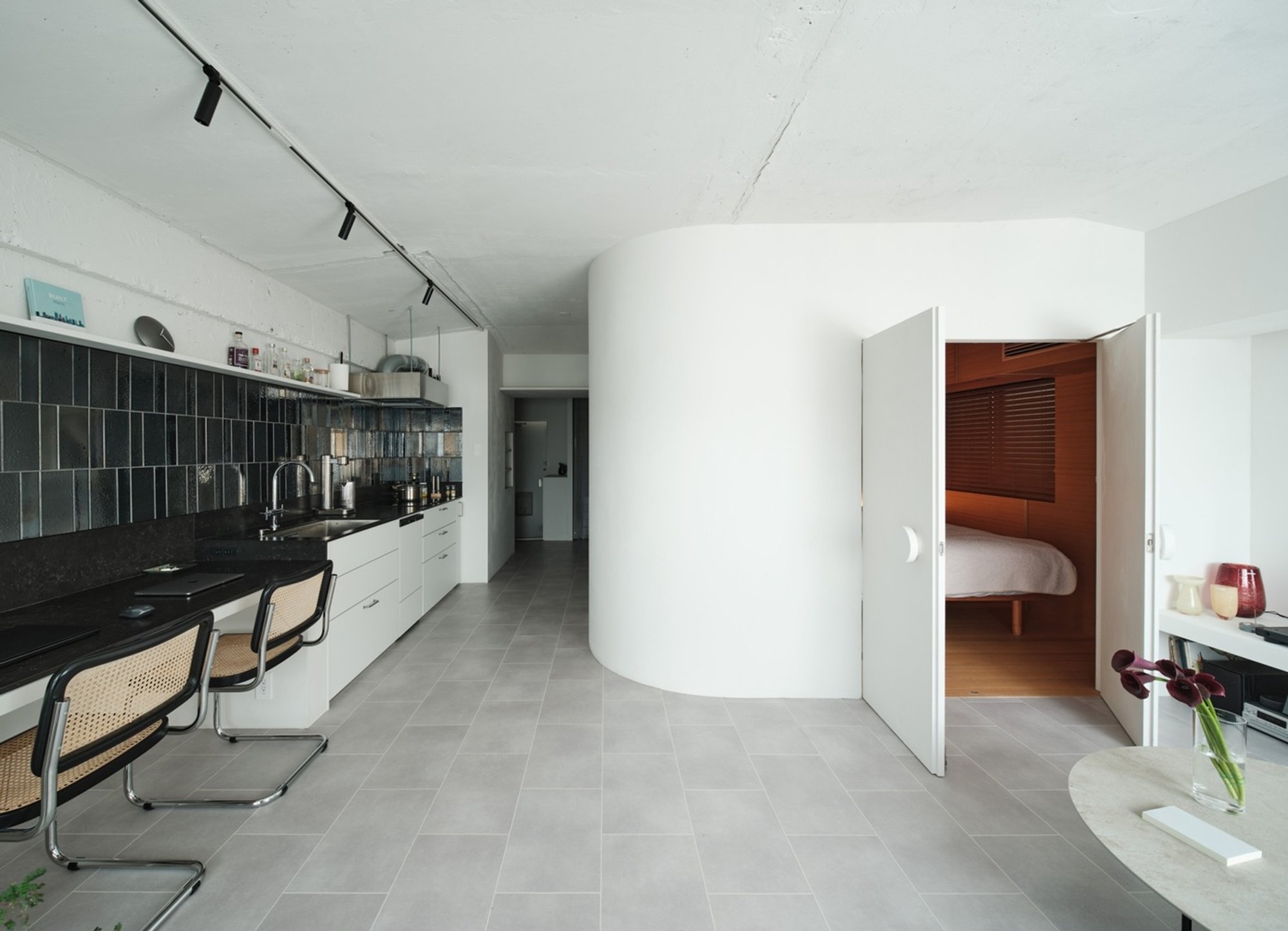 AKASAKA BOUNDS Apartment: A Honeymoon-Inspired Sanctuary in the Heart of Tokyo