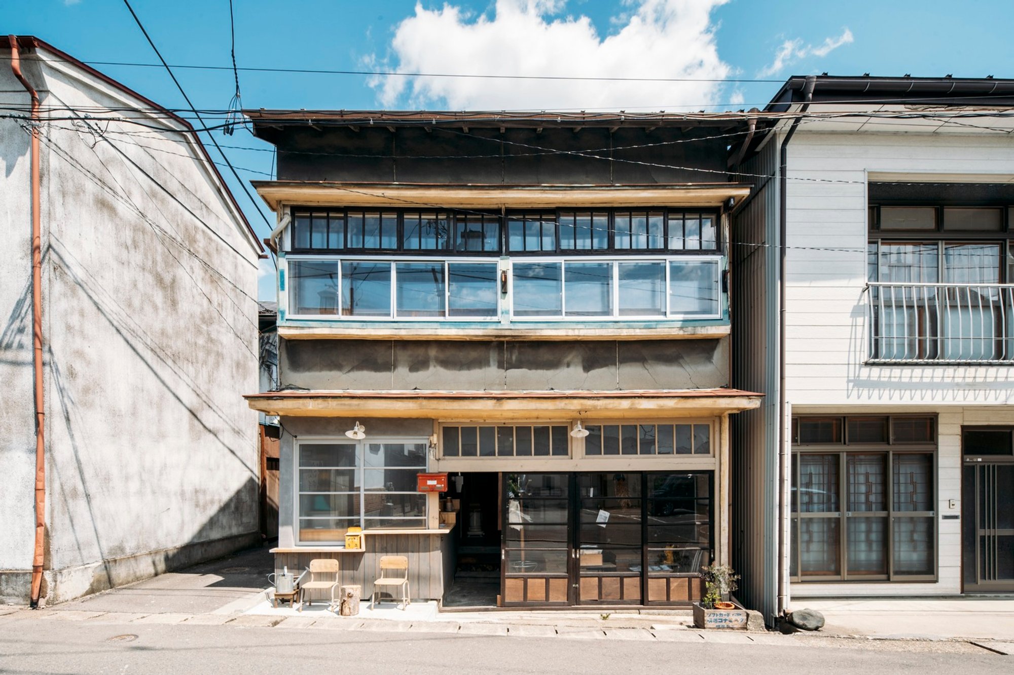 Yokosawa Campus Restaurant by NoMaDoS – A Modern Co-Working Café in Shiwa, Japan