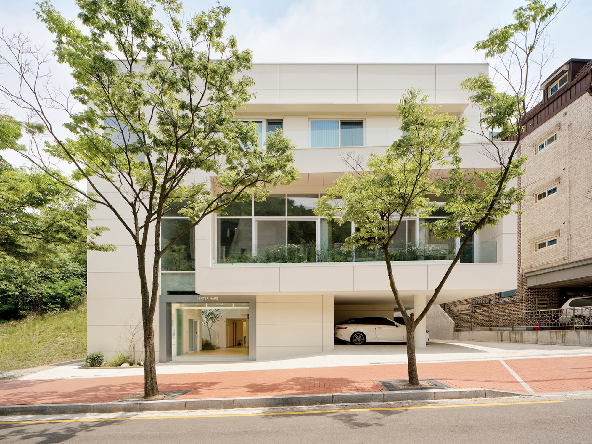Hinterhaus Cultural Space by SHERPA: A Modern Cultural Retreat in Anyang-si, South Korea