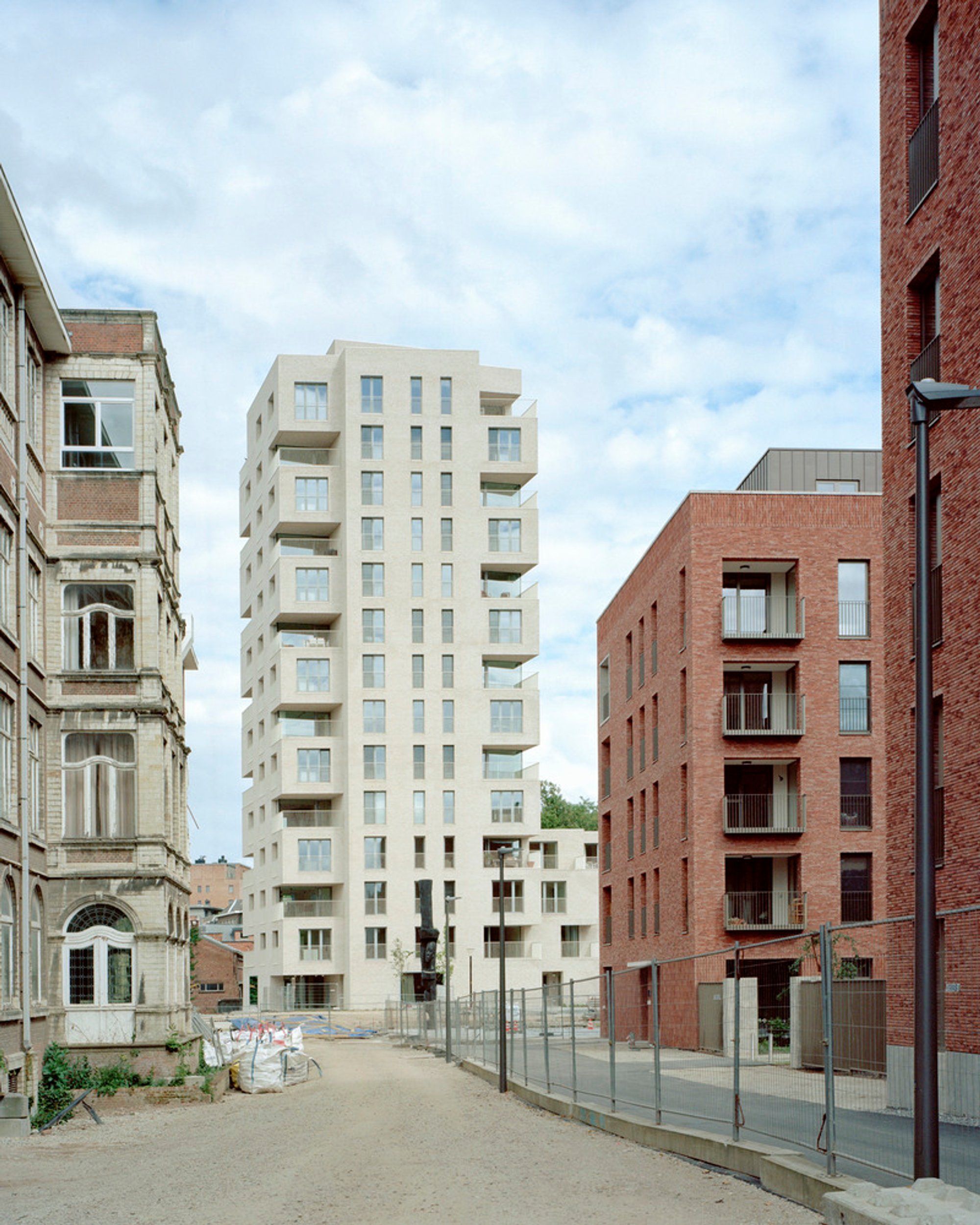 Hertogensite Residences by David Chipperfield Architects – A Contemporary Residential Landmark for Leuven