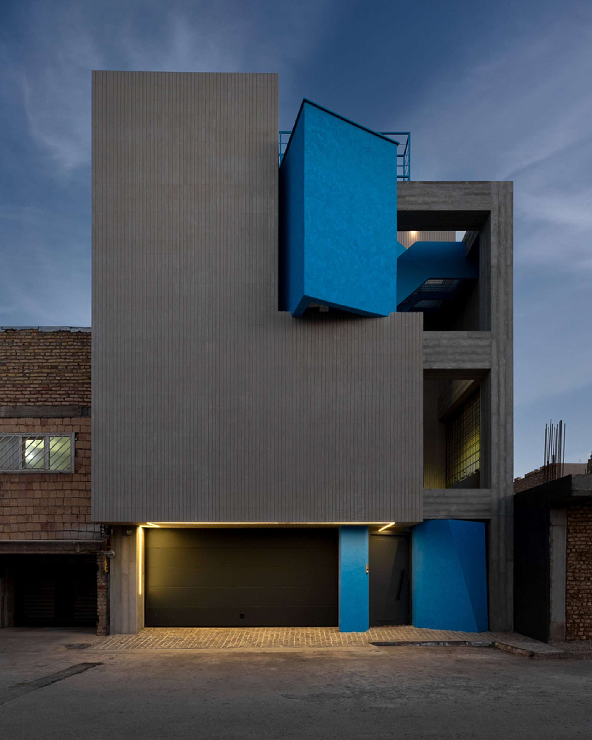 House Number 7 by Charang Architecture Studio – Innovative Private Living in Yazd