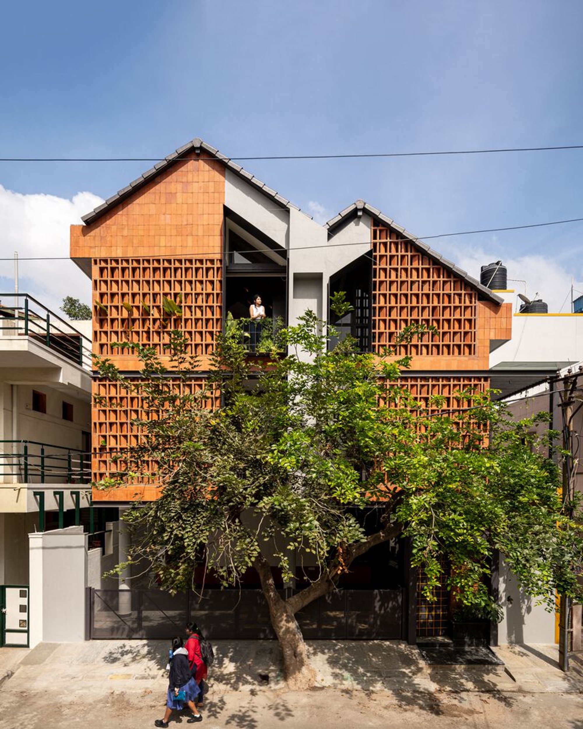 The Ridge House by Enviarch Studio, Bengaluru
