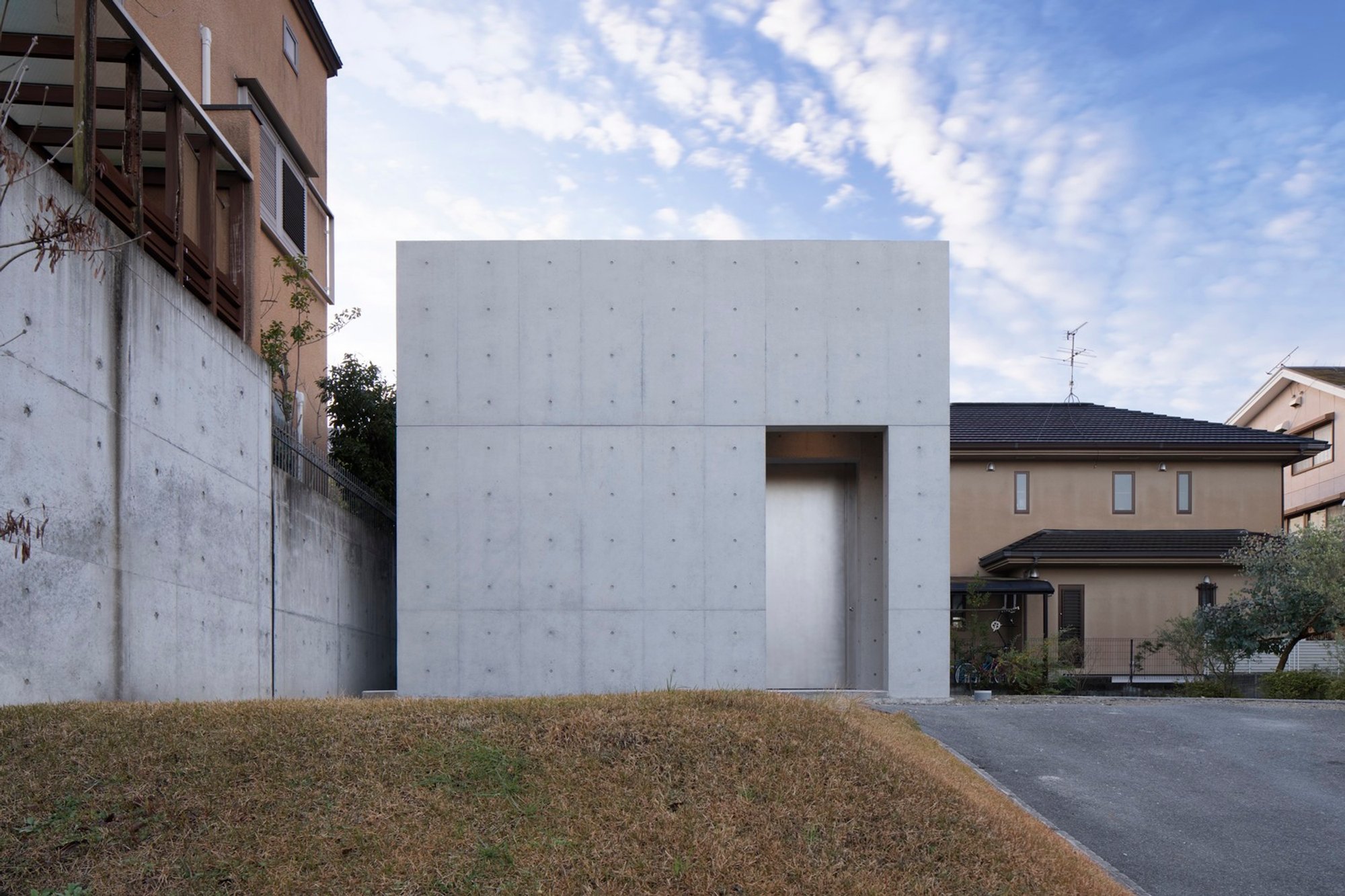 Detached House in Ko-ryo Town by Koyori + Akihiro Tai Architectural Design Office