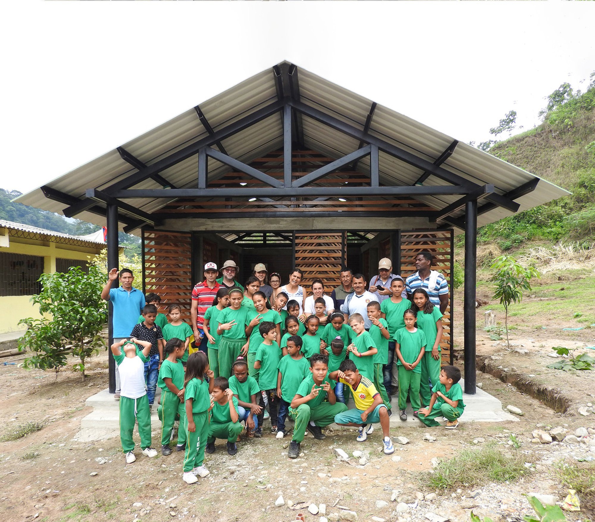 Environmental Classroom in Santa Rosa Del Sur by Taller Síntesis: Sustainable Design in Action